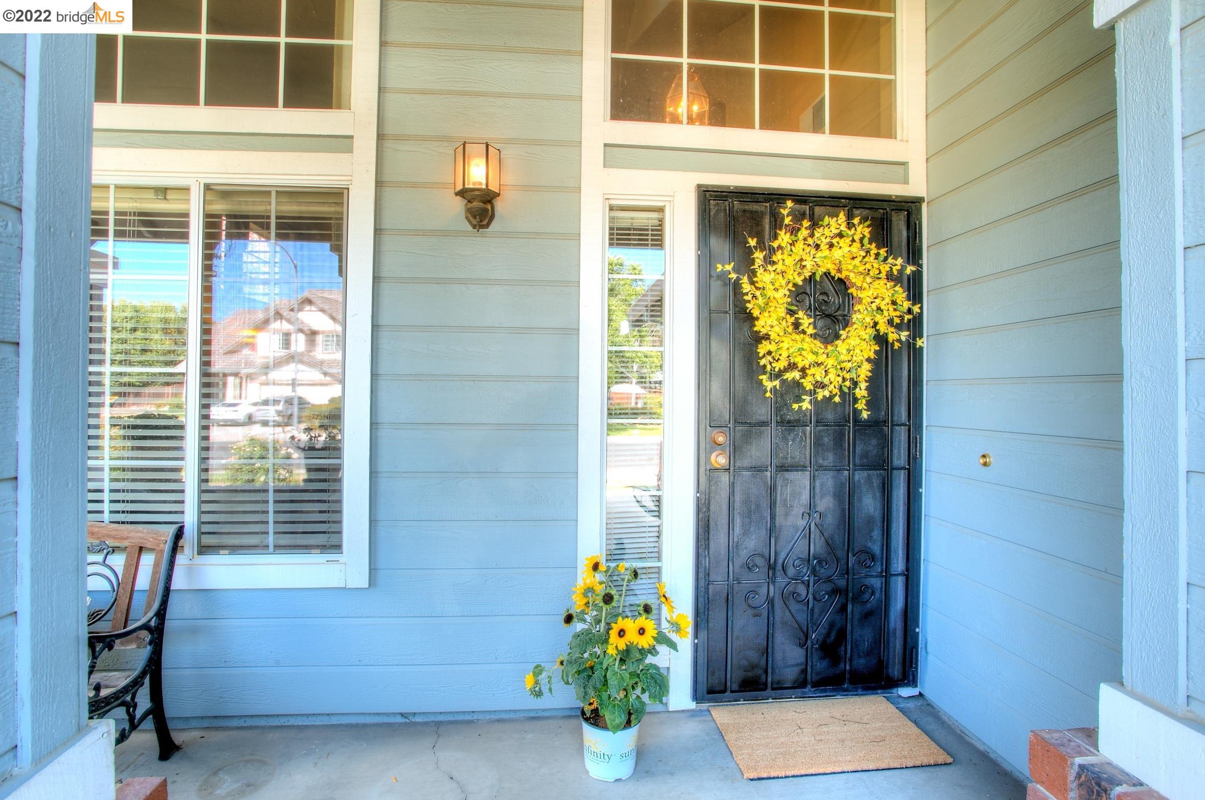 728 Summerwood Dr, Los Angeles, CA 94513-1869