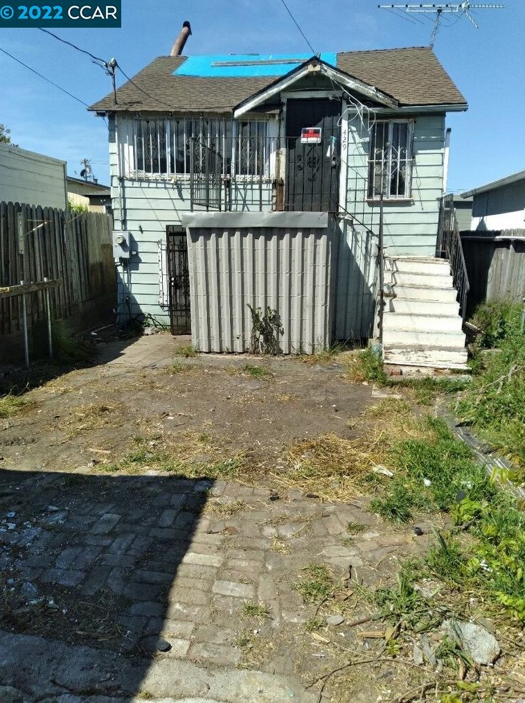 429 35th St, Richmond, CA 94804-3250