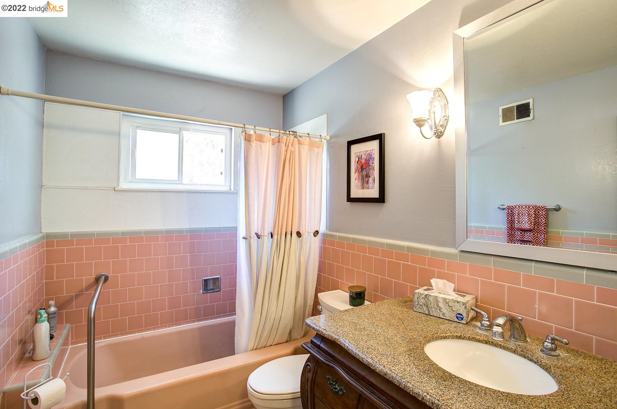 882 Dainty Ave, Los Angeles CA  94513-1206 exterior