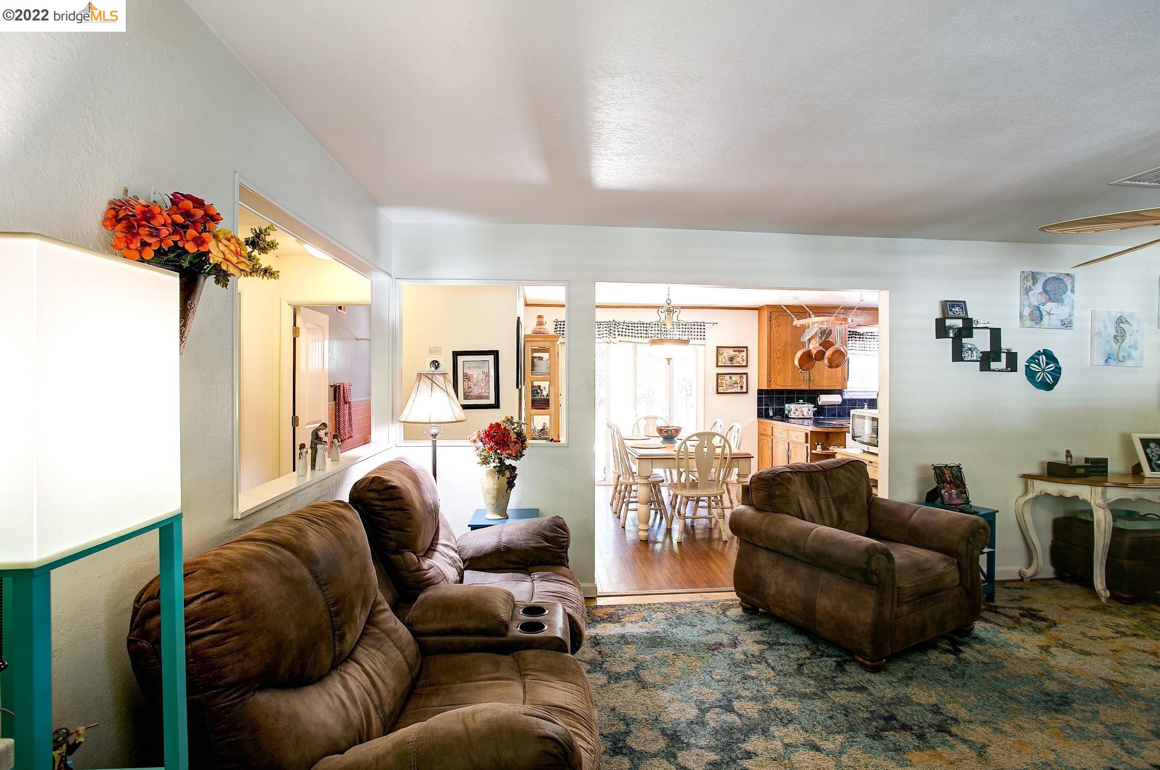 882 Dainty Ave, Los Angeles CA  94513-1206 exterior