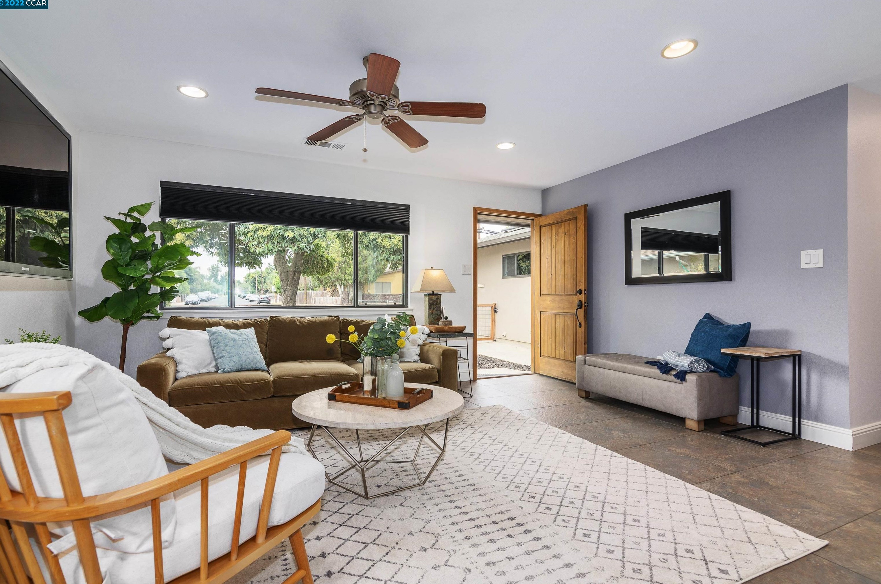 1211 Dainty Ave, Los Angeles, CA 94513-1211
