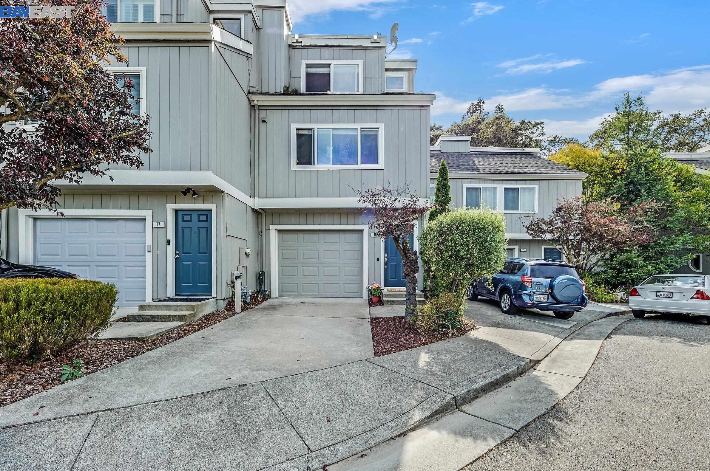 19 Acapulco Ct, Novato, CA 94949