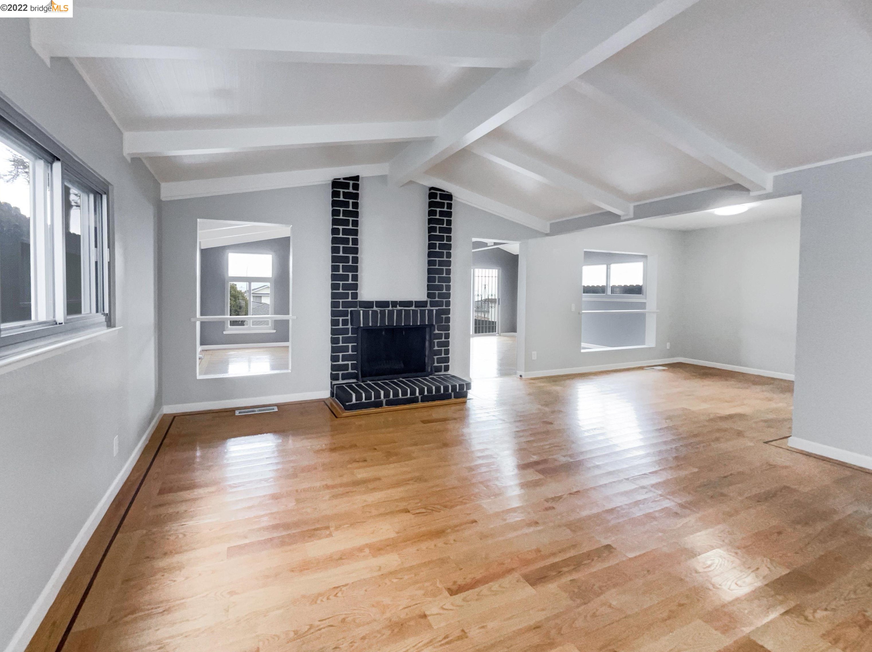 209 Dennis Dr, Daly City, CA 94015