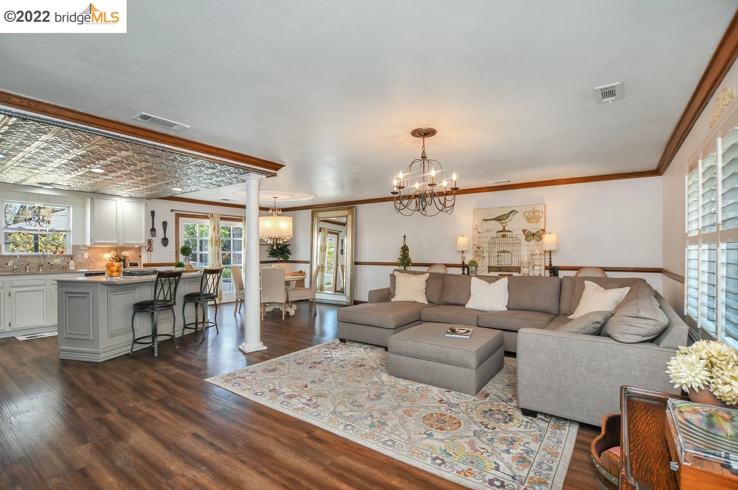 61 Hanson Ln, Los Angeles, CA 94513-2254