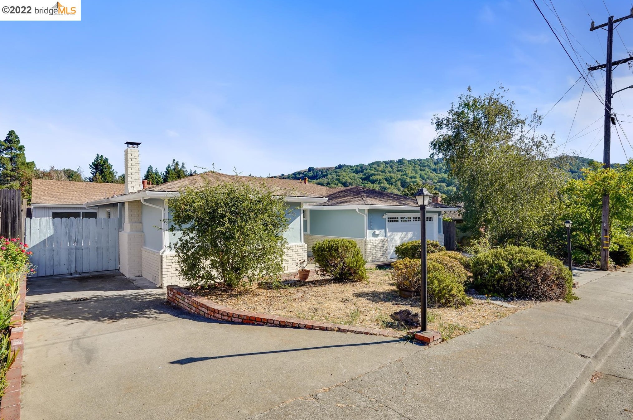 2560 Arroyo Ave, Pinole, CA 94564