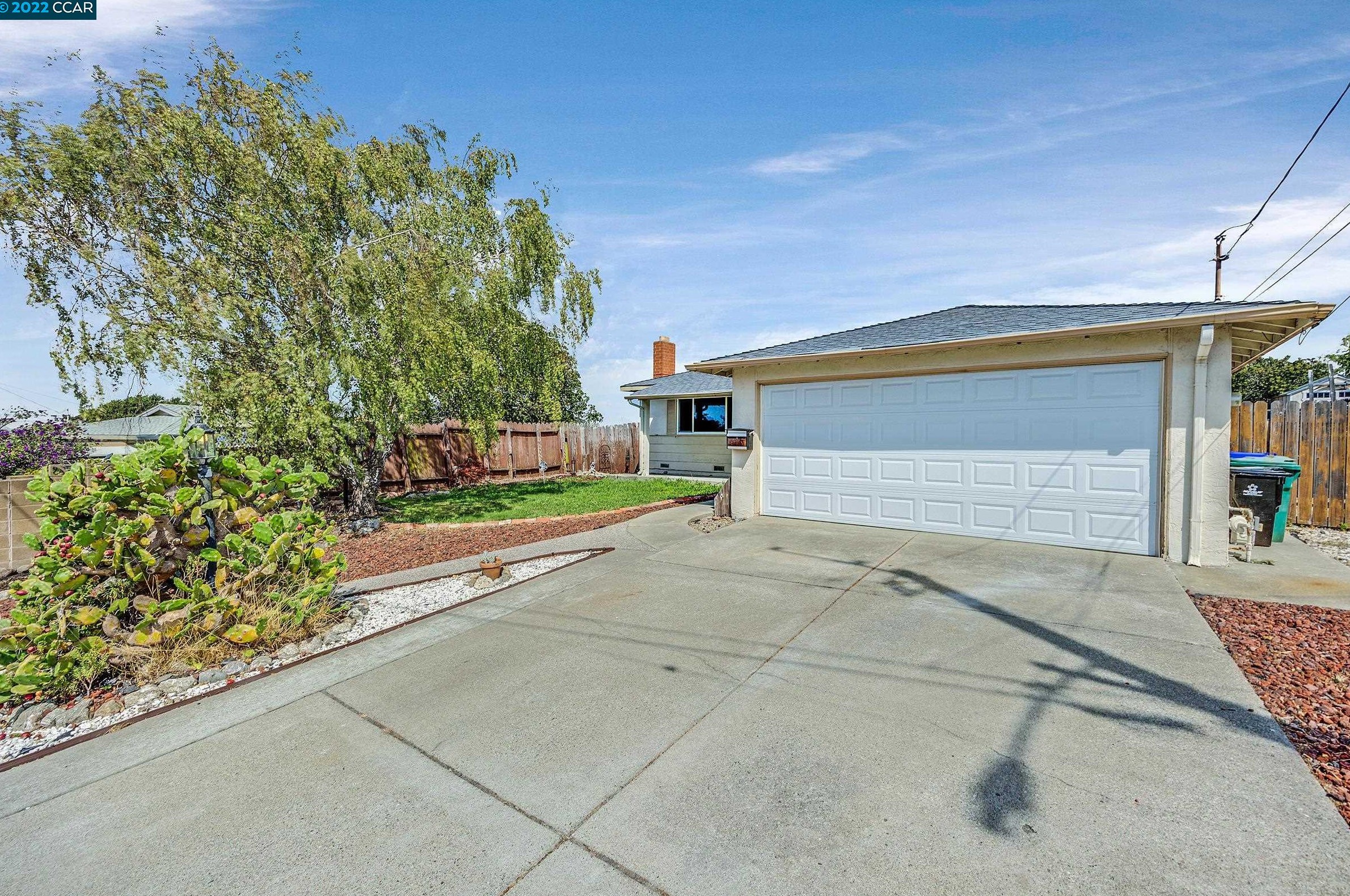 2337 Greenwich Rd, Richmond, CA 94806-1023