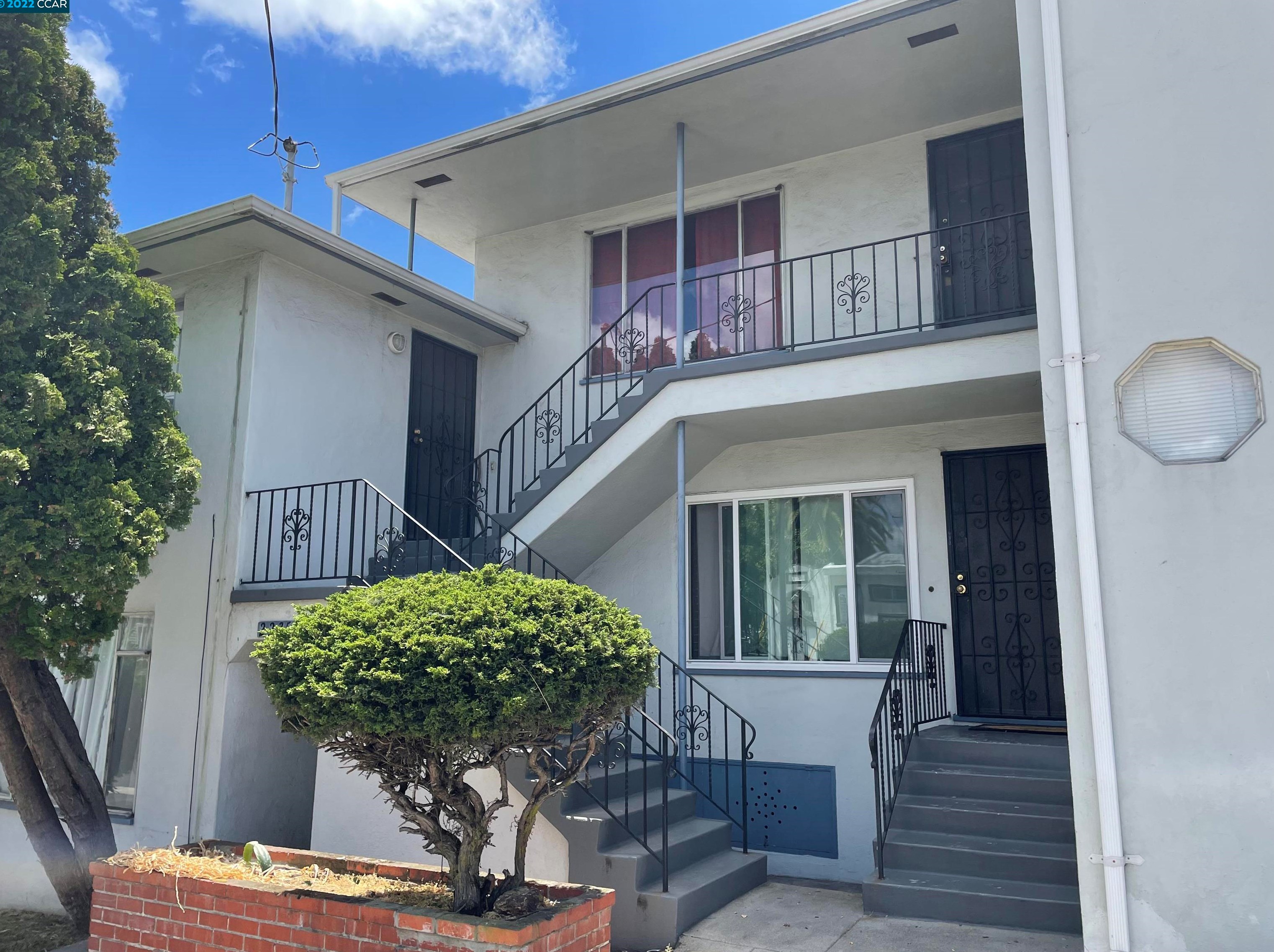 2231 28th St, Oakland, CA 94606