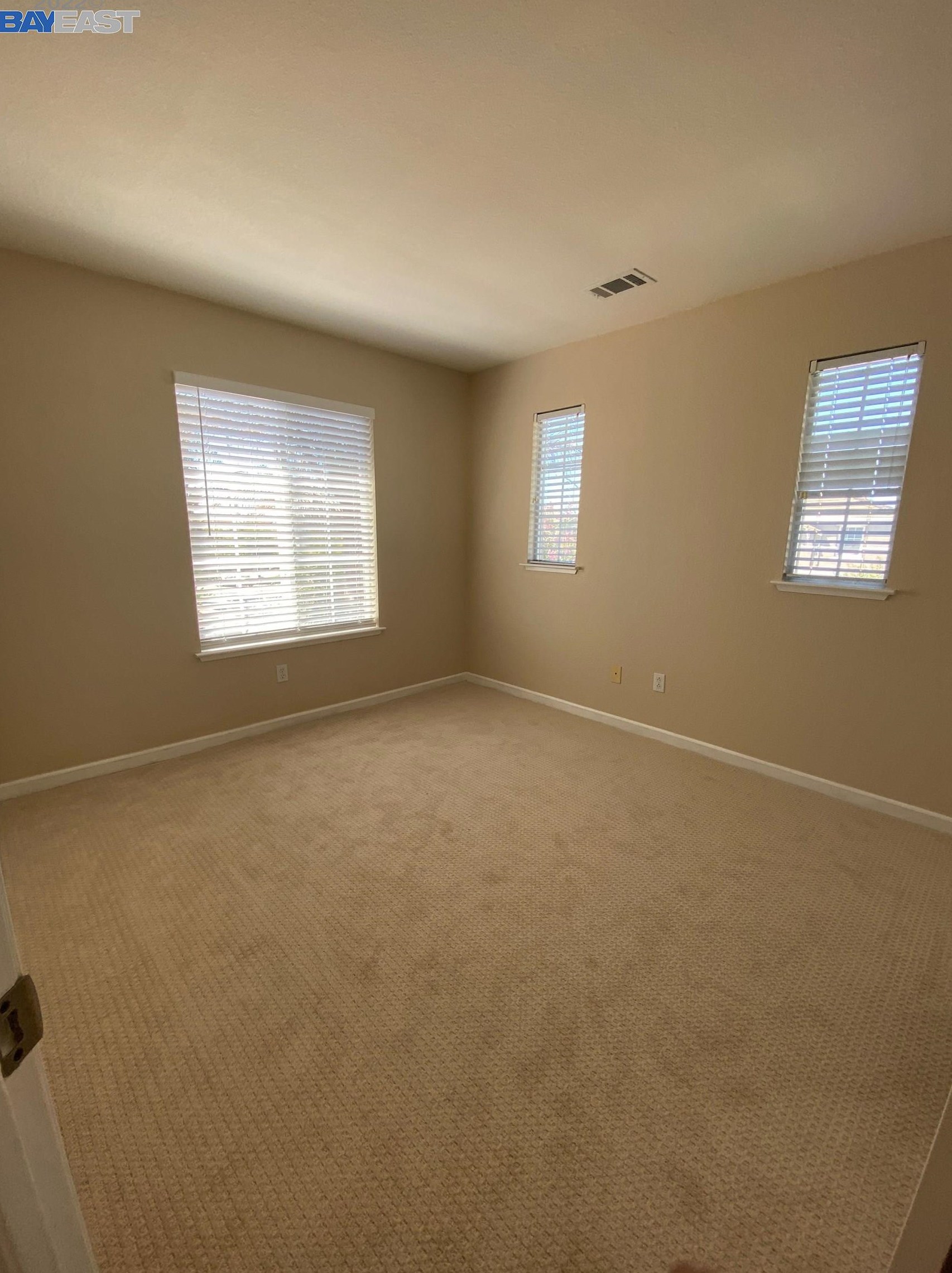 3426 Edgewater Pl, Vallejo, CA 94591-8397