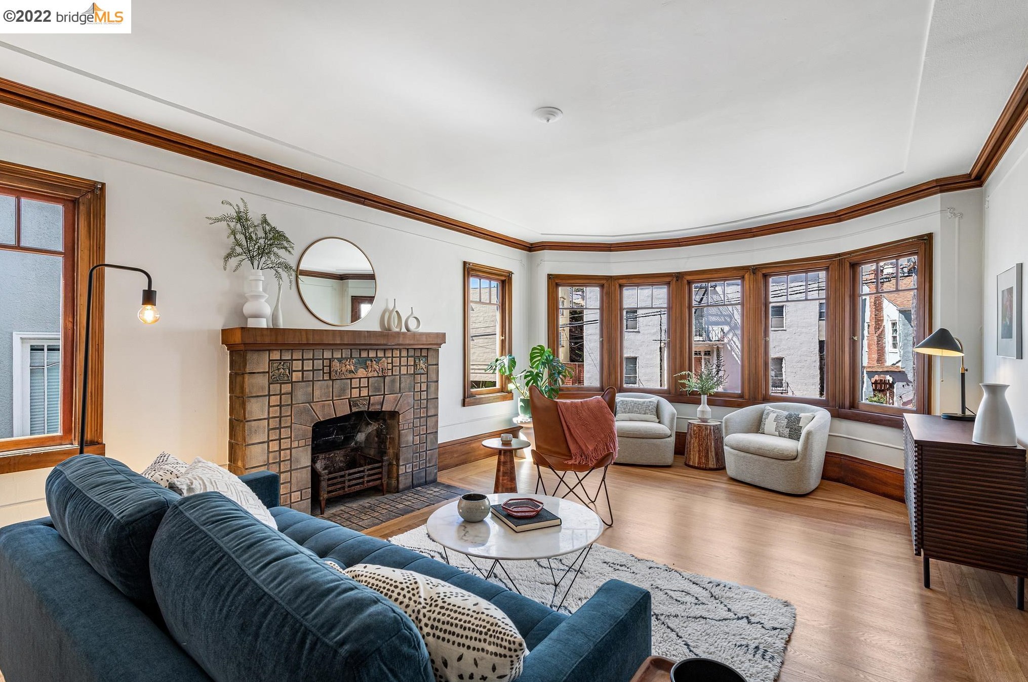 576 Wesley Ave, Oakland, CA 94606-1061