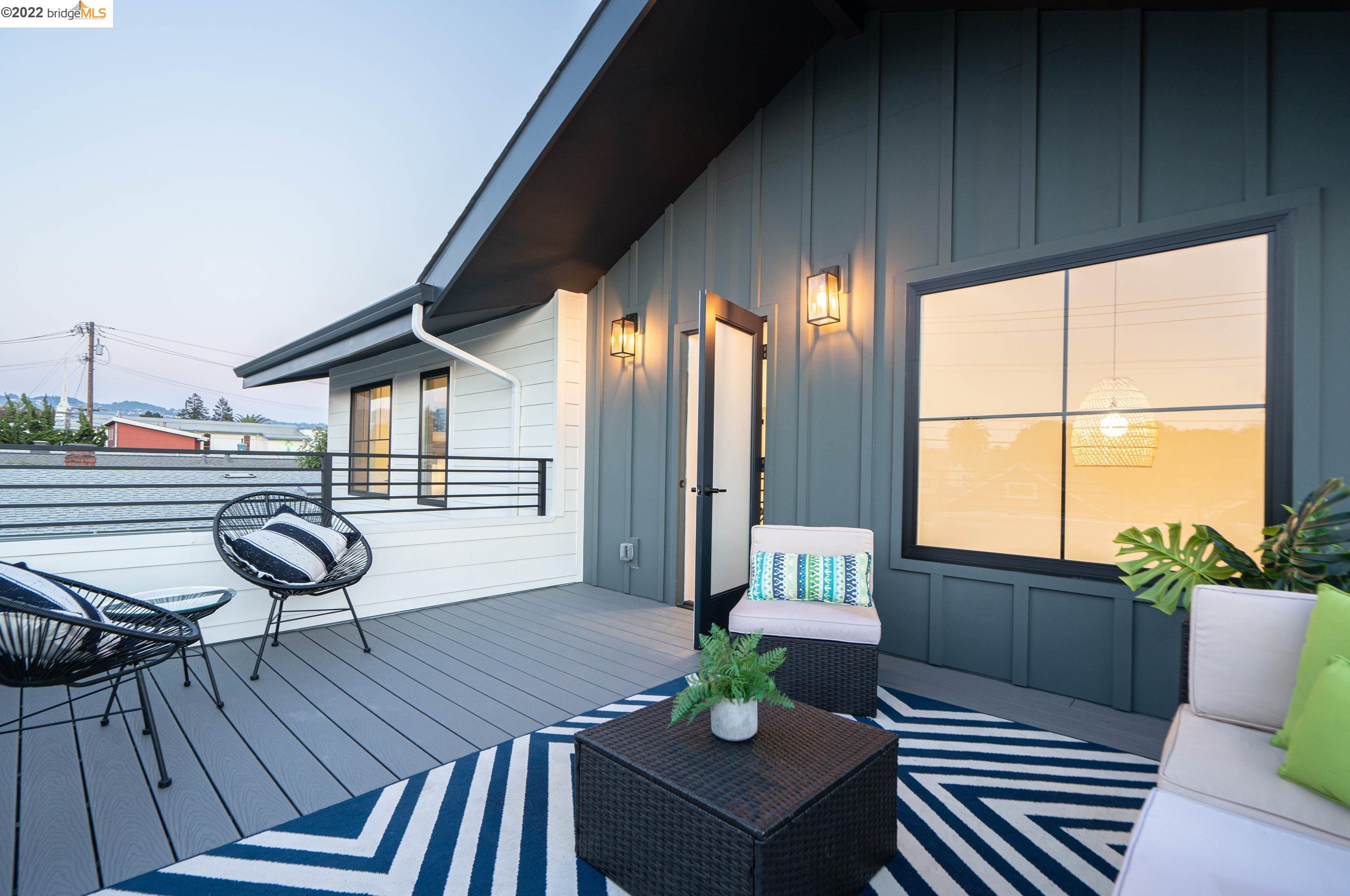 1049 61 St, Oakland CA 94608-2355 exterior