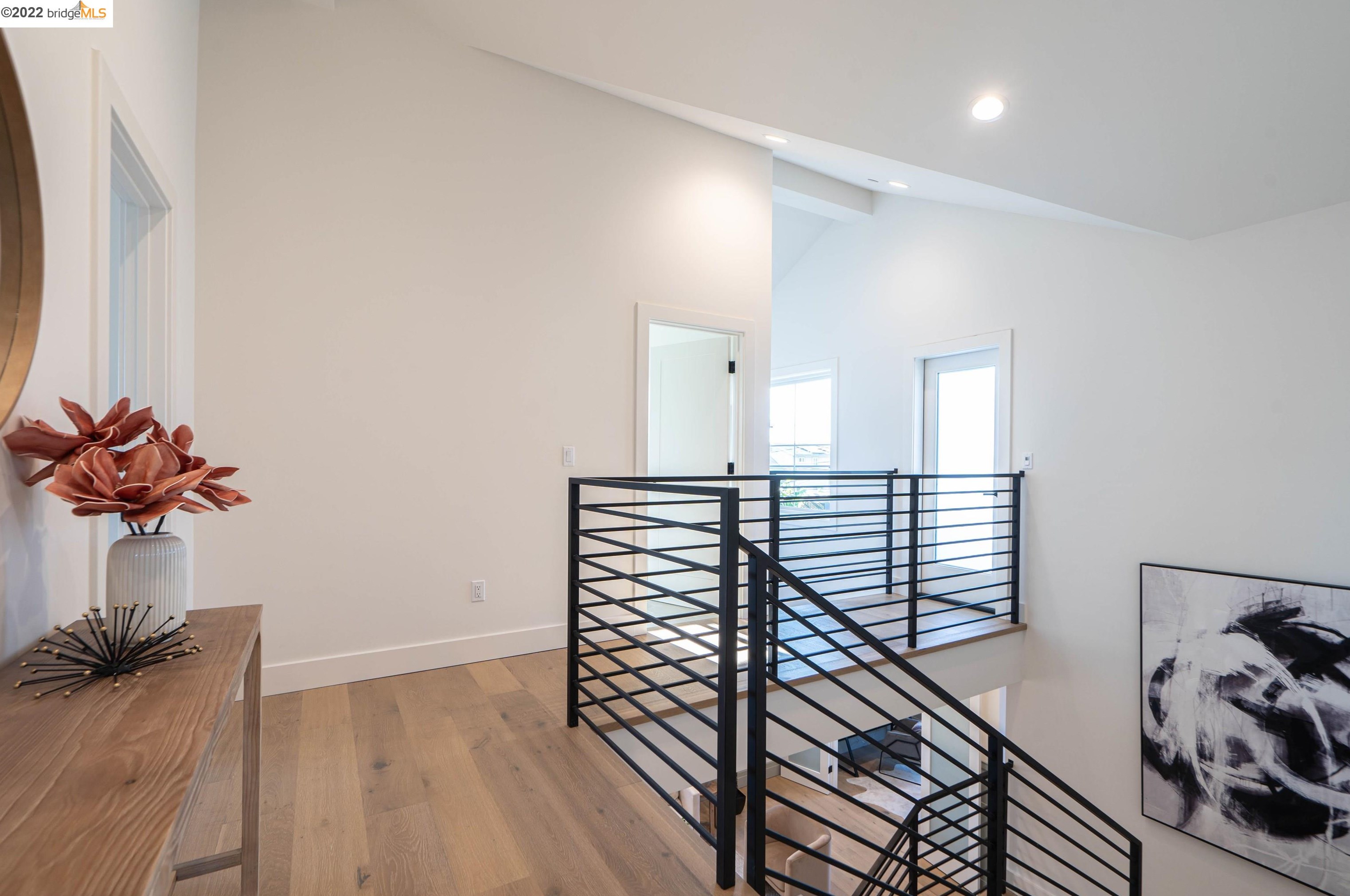 1049 61 St, Oakland CA 94608-2355 exterior