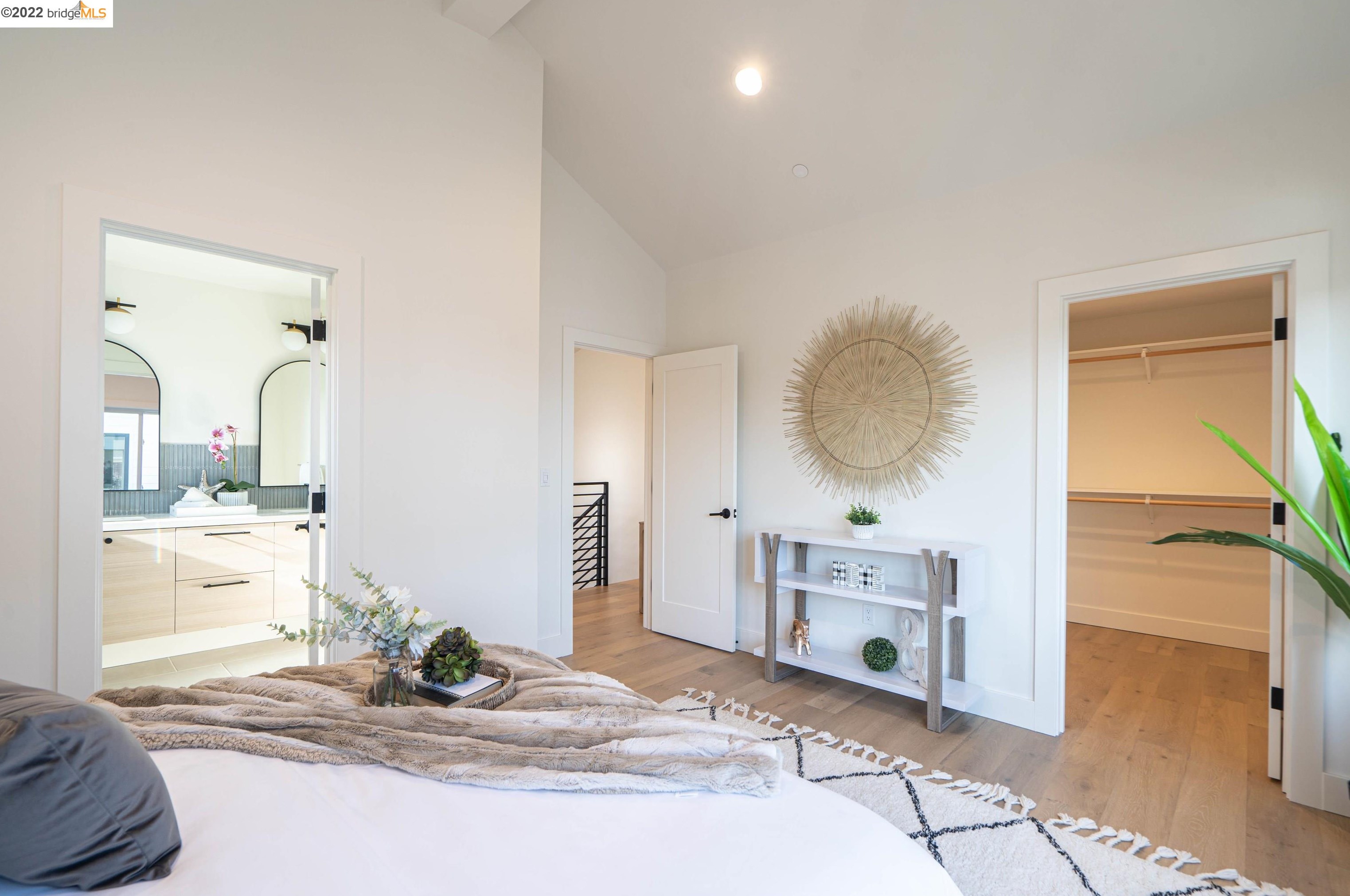 1049 61 St, Oakland CA 94608-2355 exterior