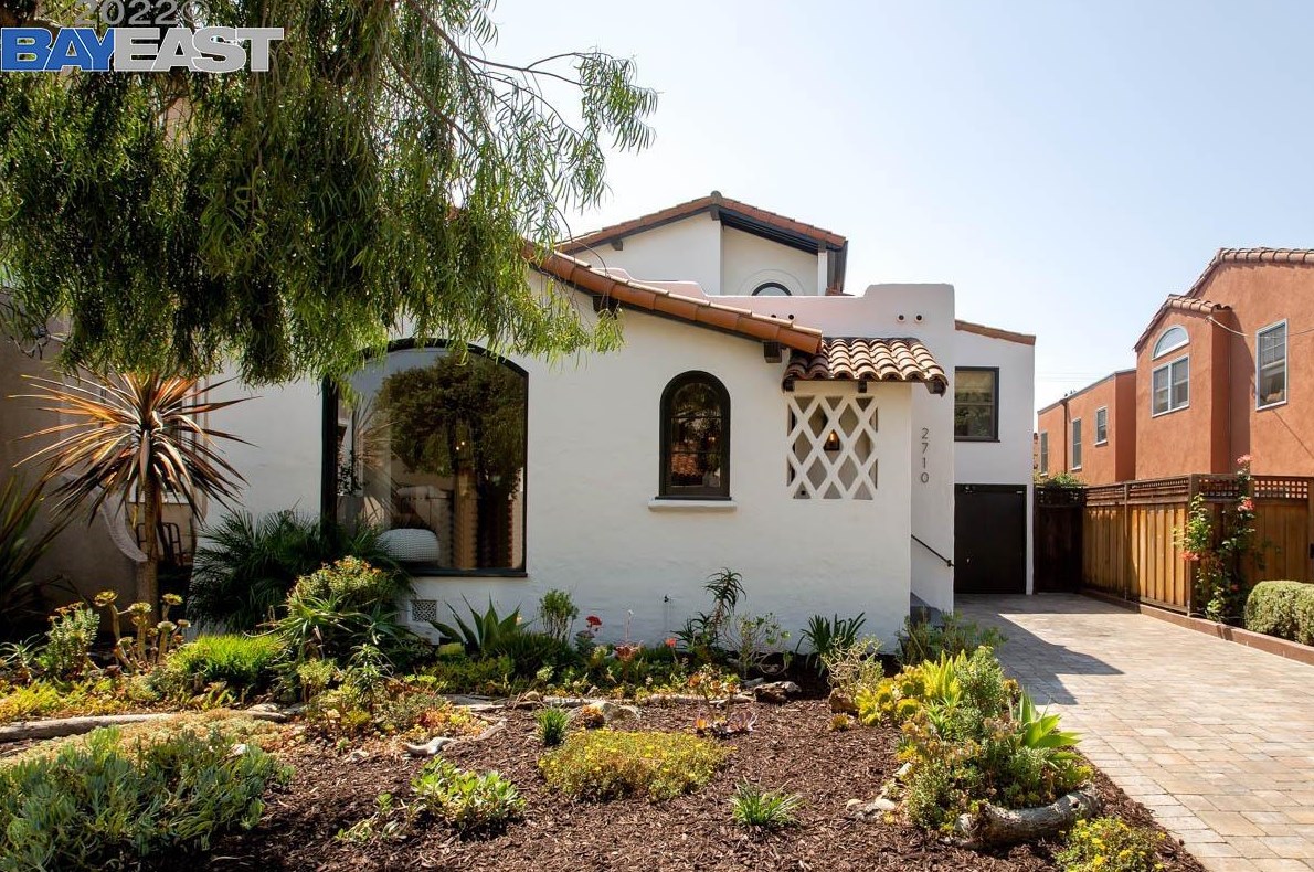 2710 Clay St, Alameda, CA 94501-6323