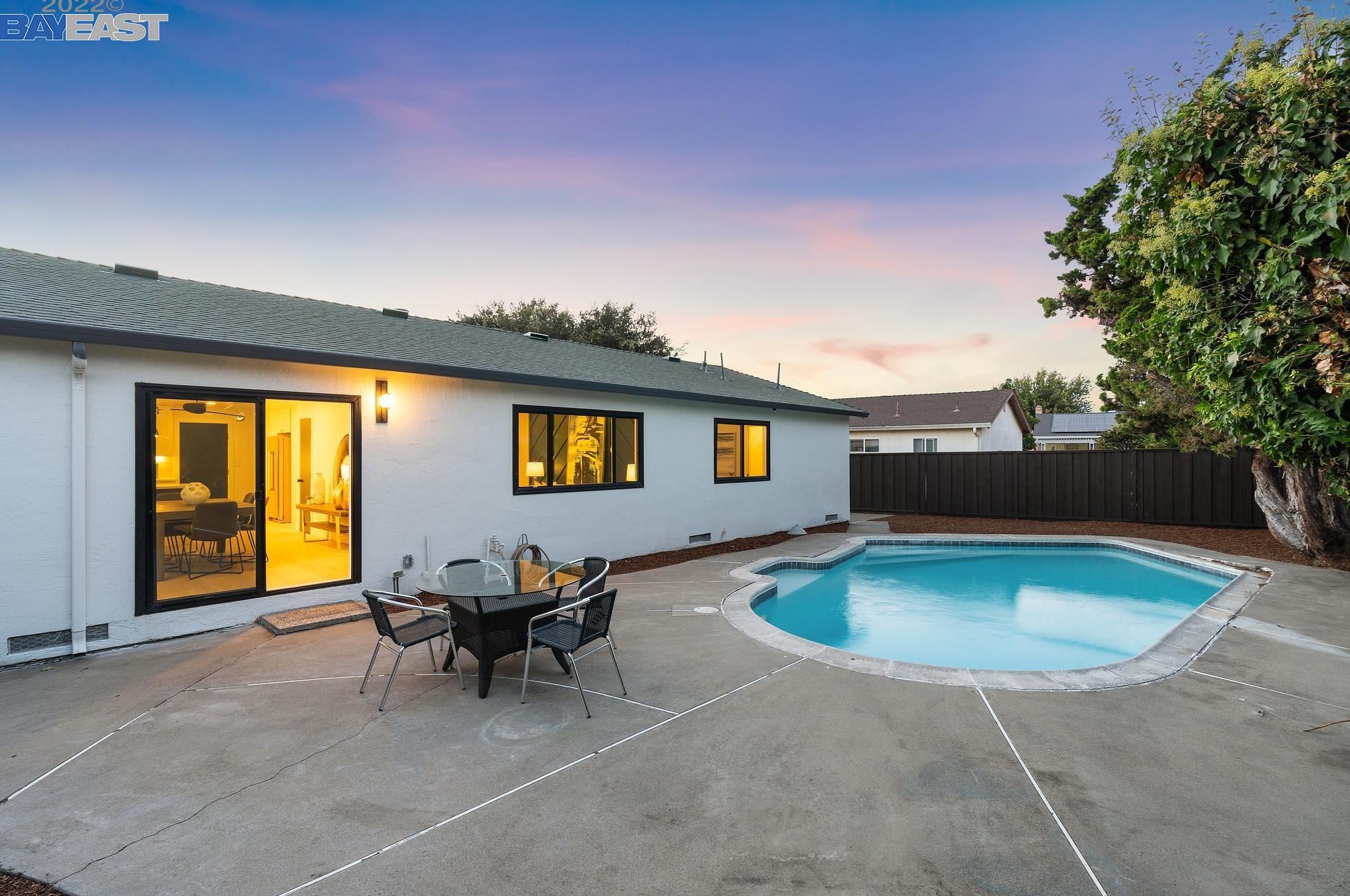 2772 Meadowlark Dr, Union City CA  94587-3142 exterior