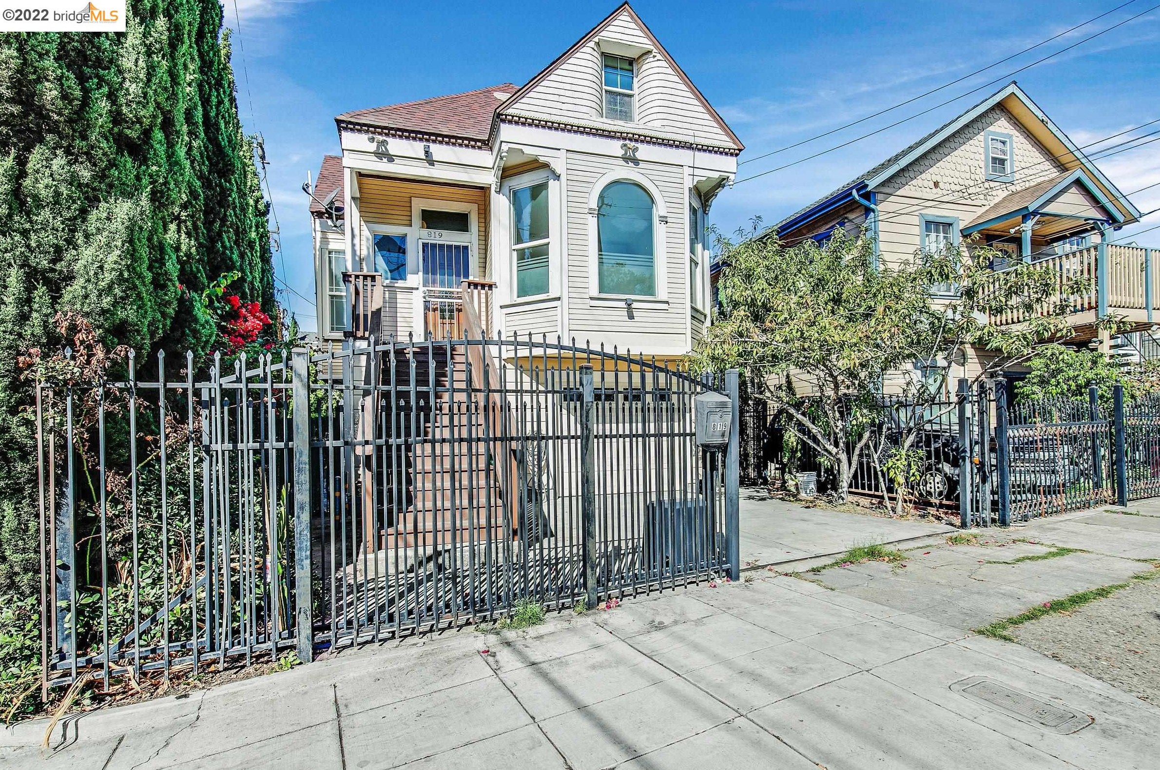 819 35th Ave, Oakland, CA 94601-3406