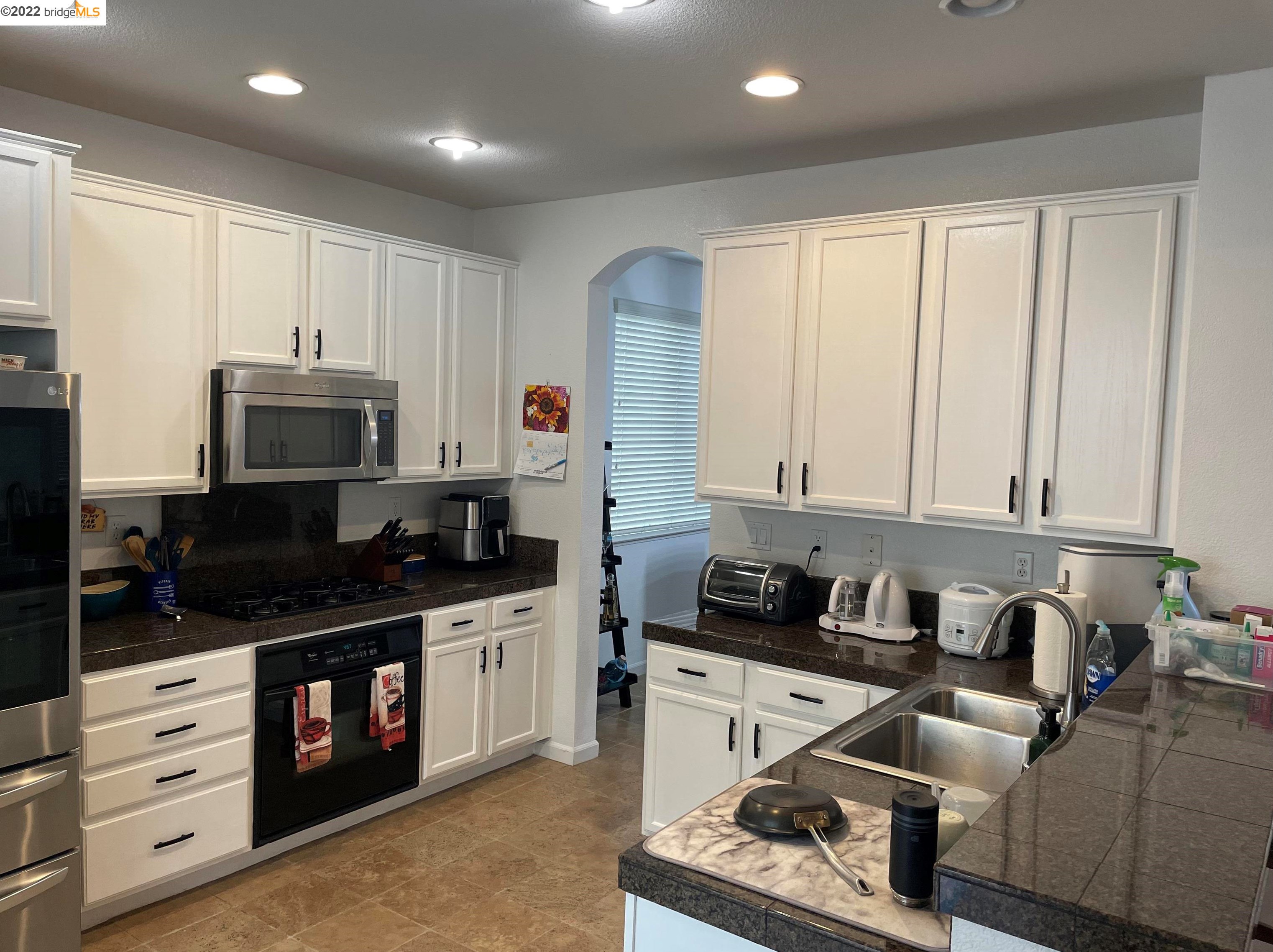 5084 Moscato Ct, Fairfield CA  94534-4137 exterior