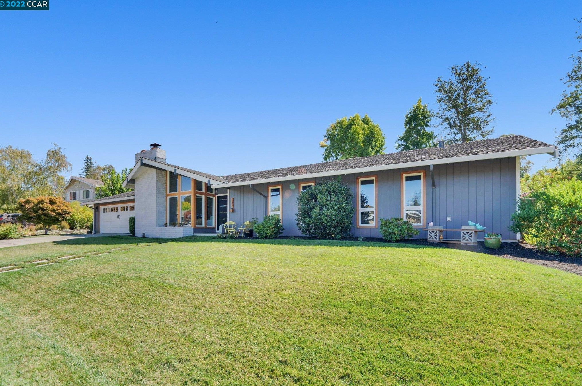 137 Tharp Dr, Moraga, CA 94556-2522
