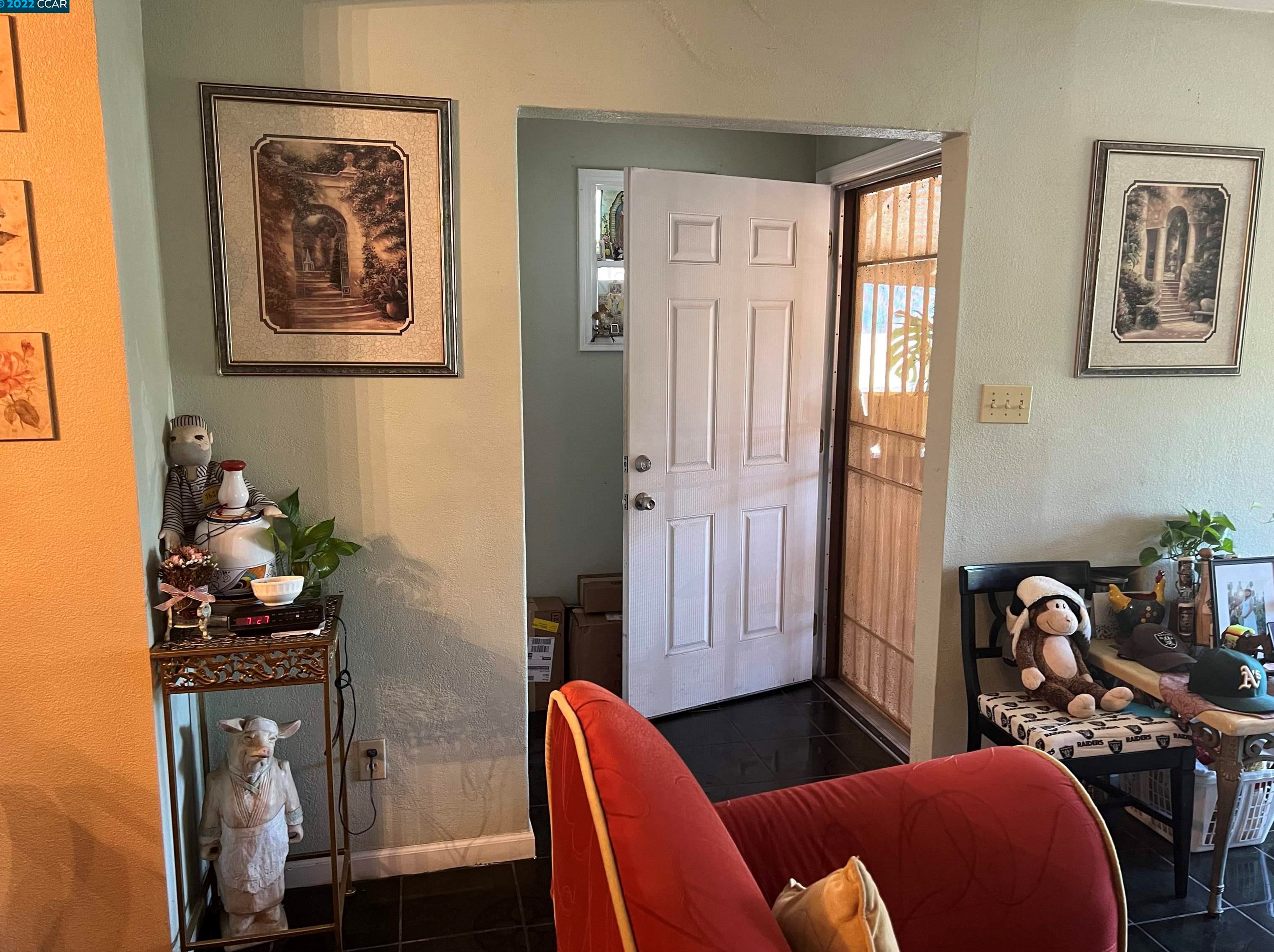 1115 72nd Ave, Oakland, CA 94621-3242