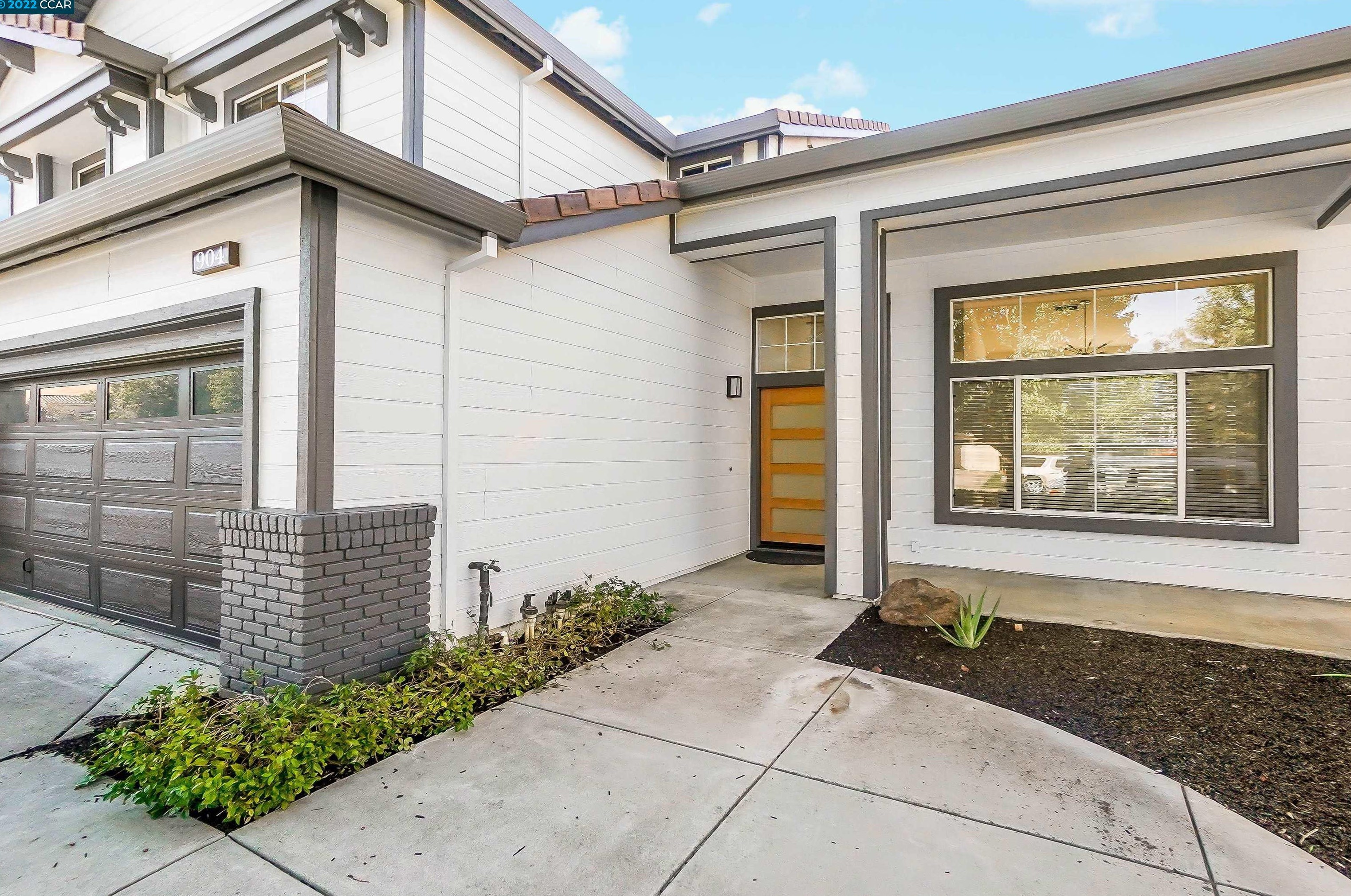 904 Glade Ct, Antioch CA  94509-8963 exterior