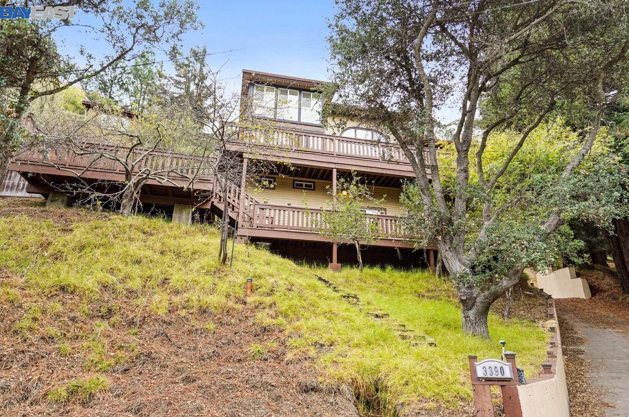 3390 Dwight Way, Berkeley, CA 94704