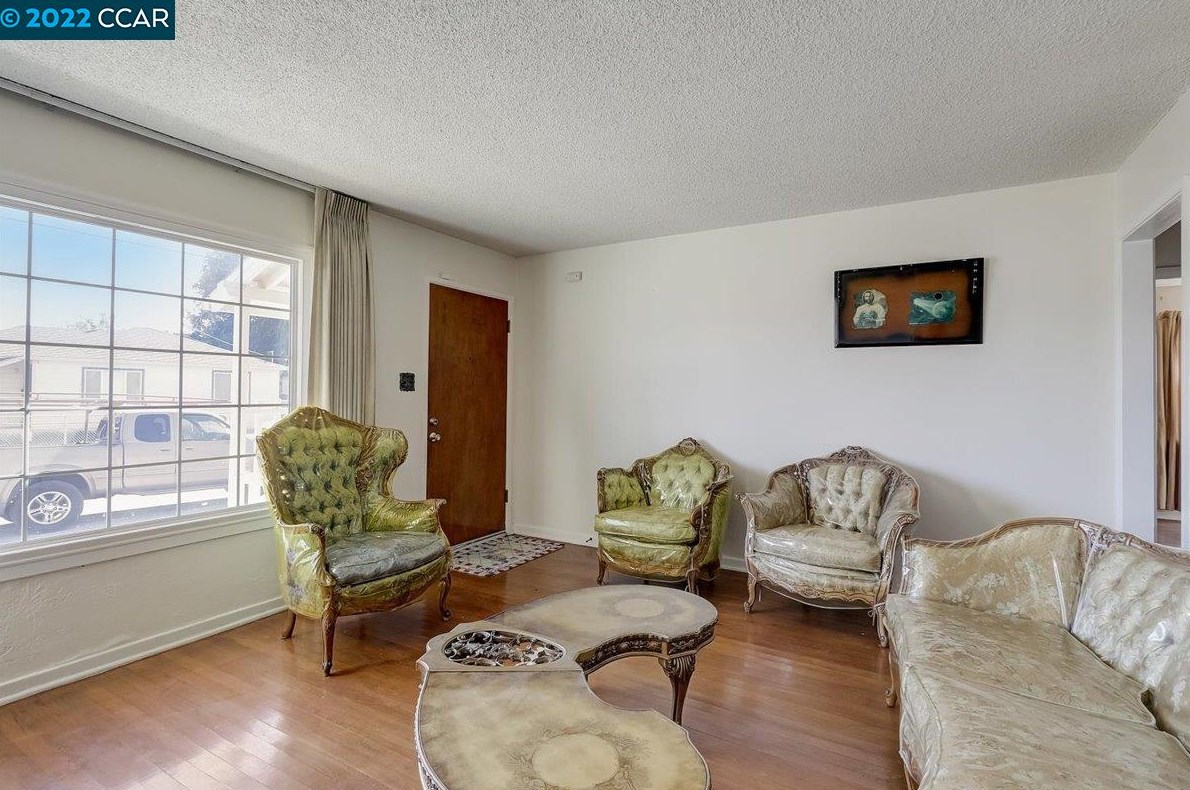 285 Sextus Rd, Oakland, CA 94603-1057