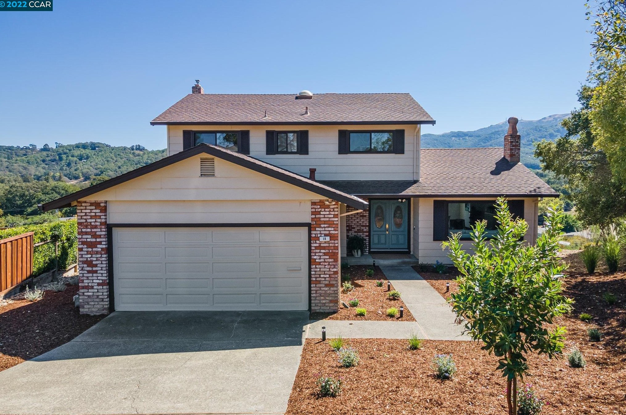 18 Irene Dr, Novato, CA 94947-3832