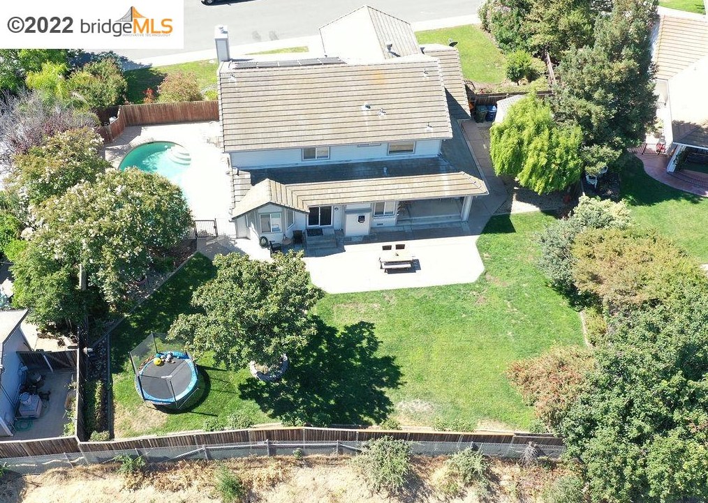 206 Meadow Creek Ct, Oakley, CA 94561