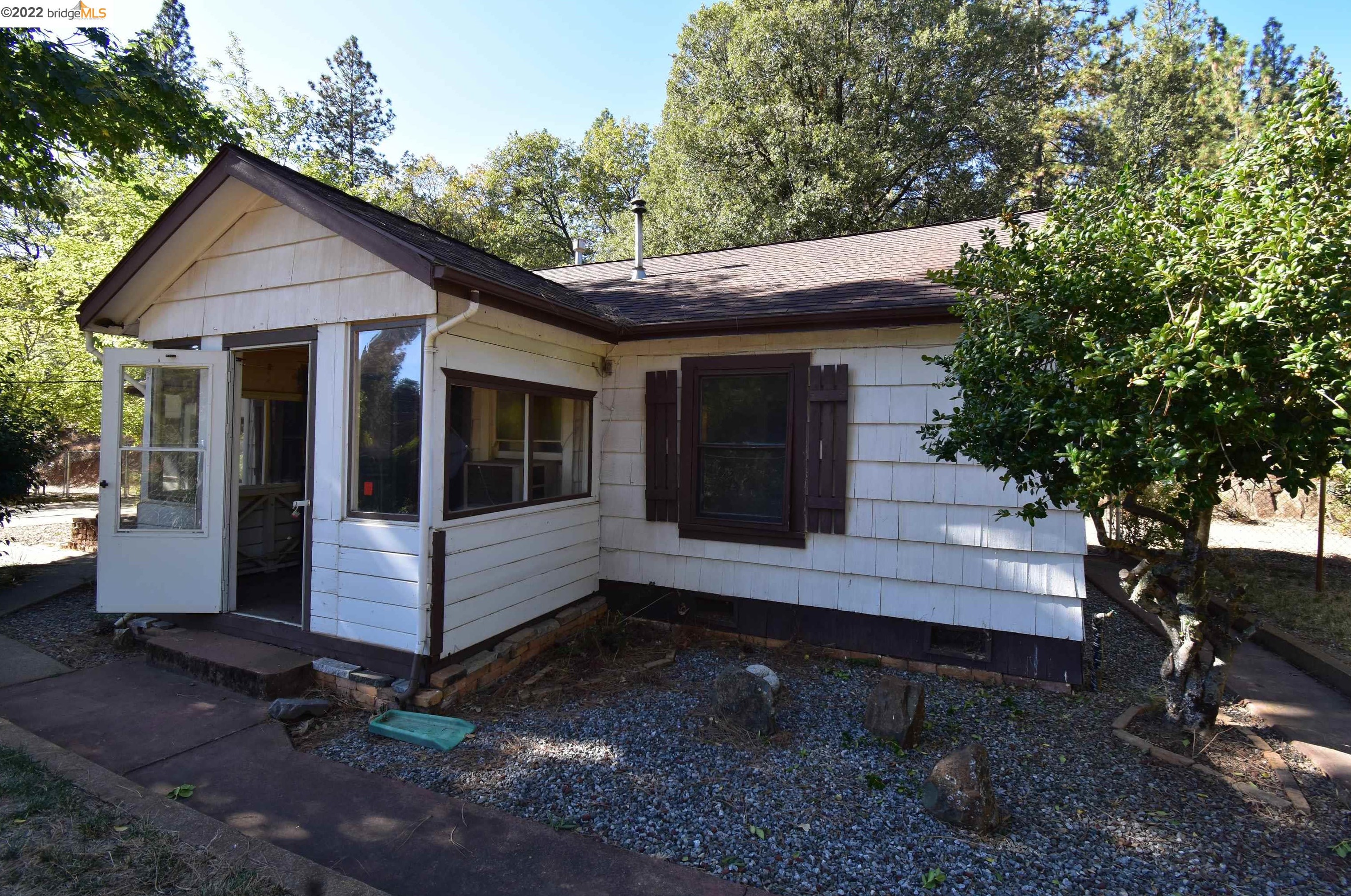 17577 Ridge Rd, Pine Grove, CA 95665