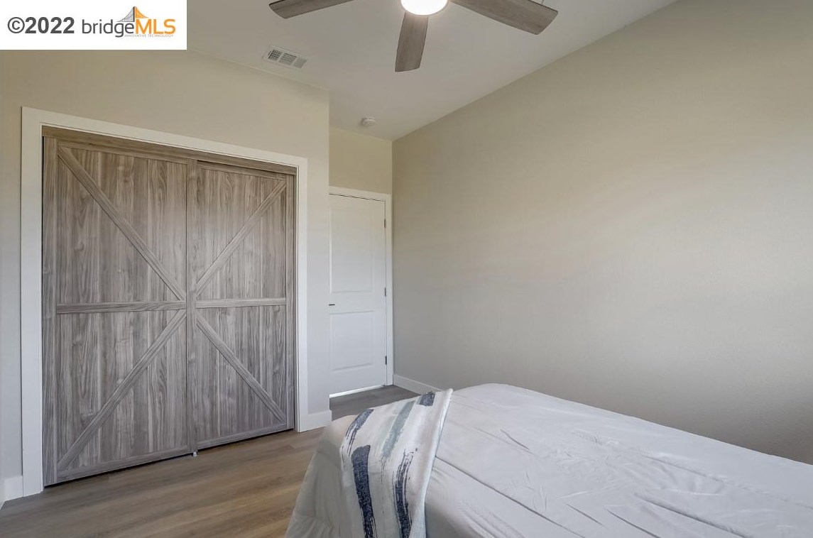3410 Concord Ave, Los Angeles CA  94513-4506 exterior