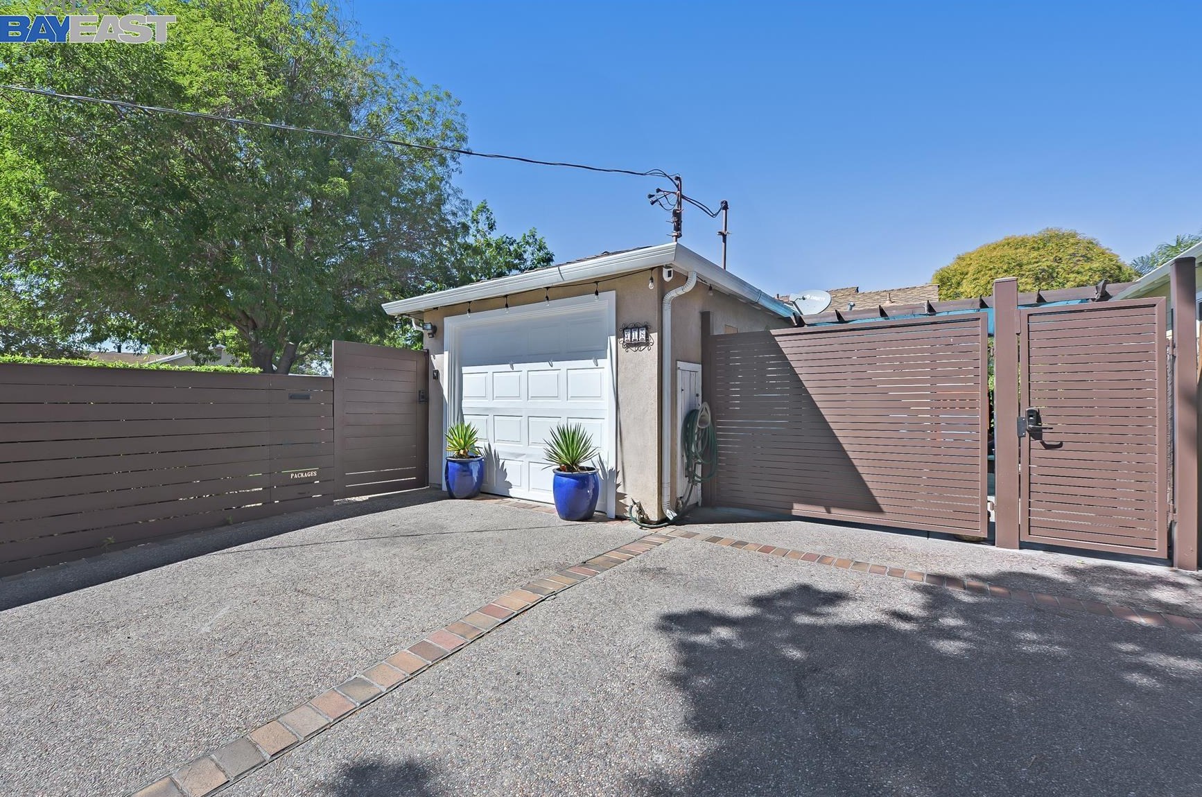 718 Whipple Ave, Redwood City, CA 94063