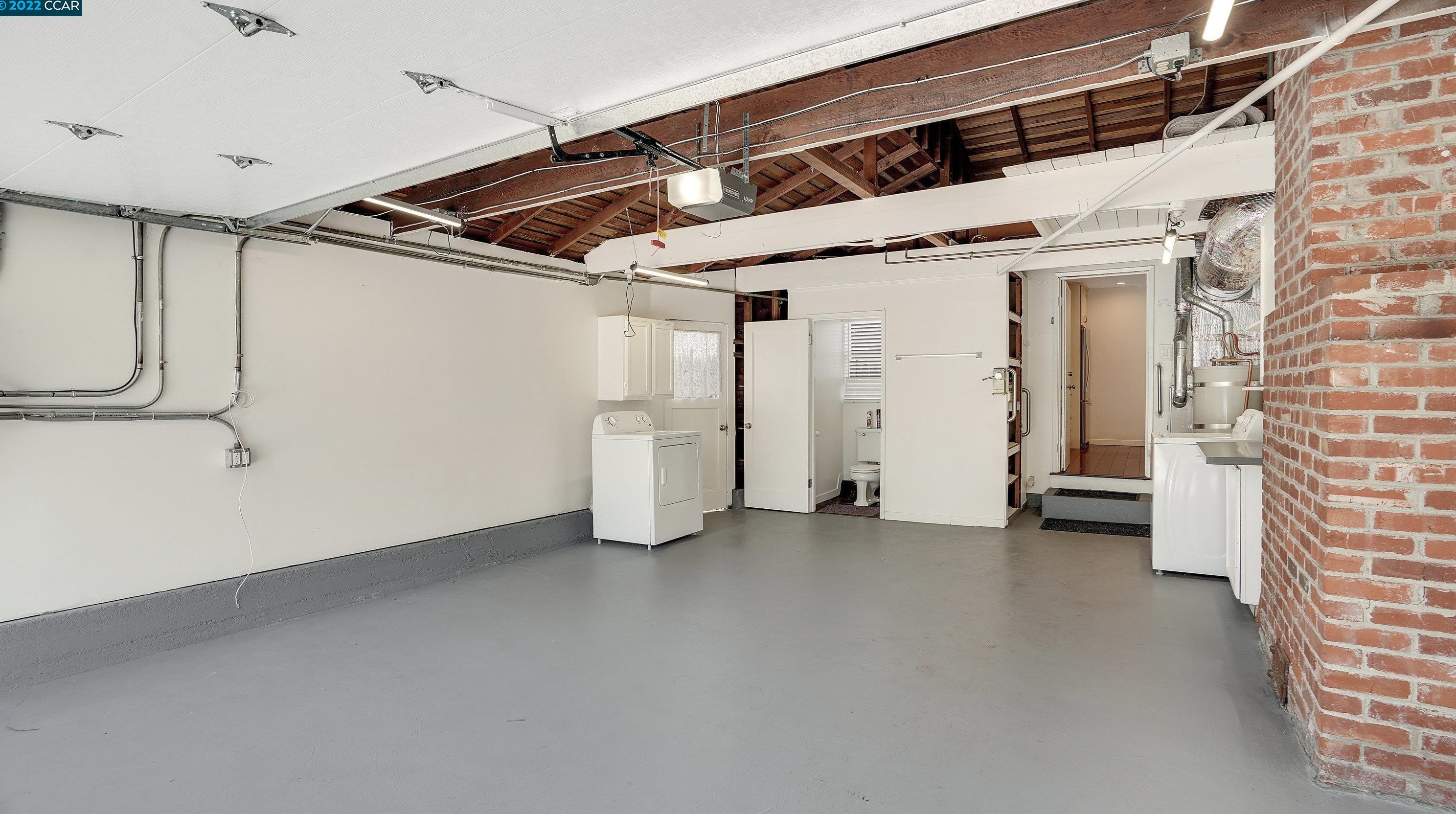 2117 Stratford Way, San Mateo CA  94403-1722 exterior