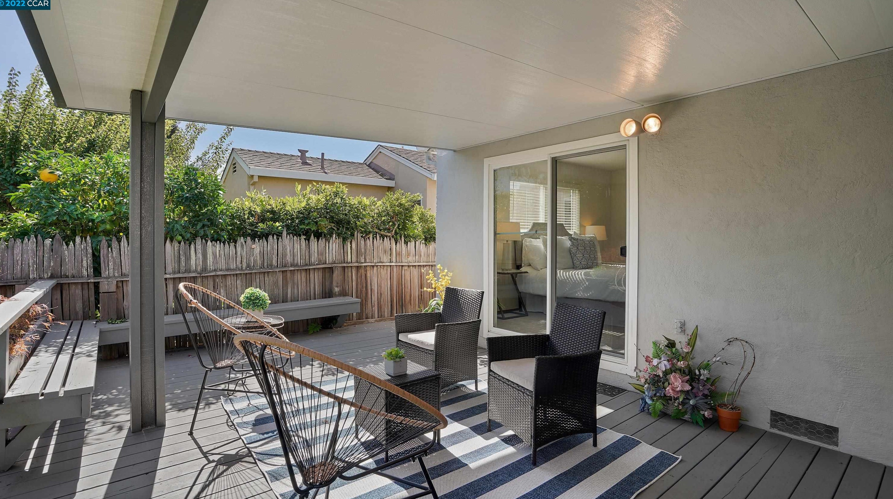 2117 Stratford Way, San Mateo CA  94403-1722 exterior