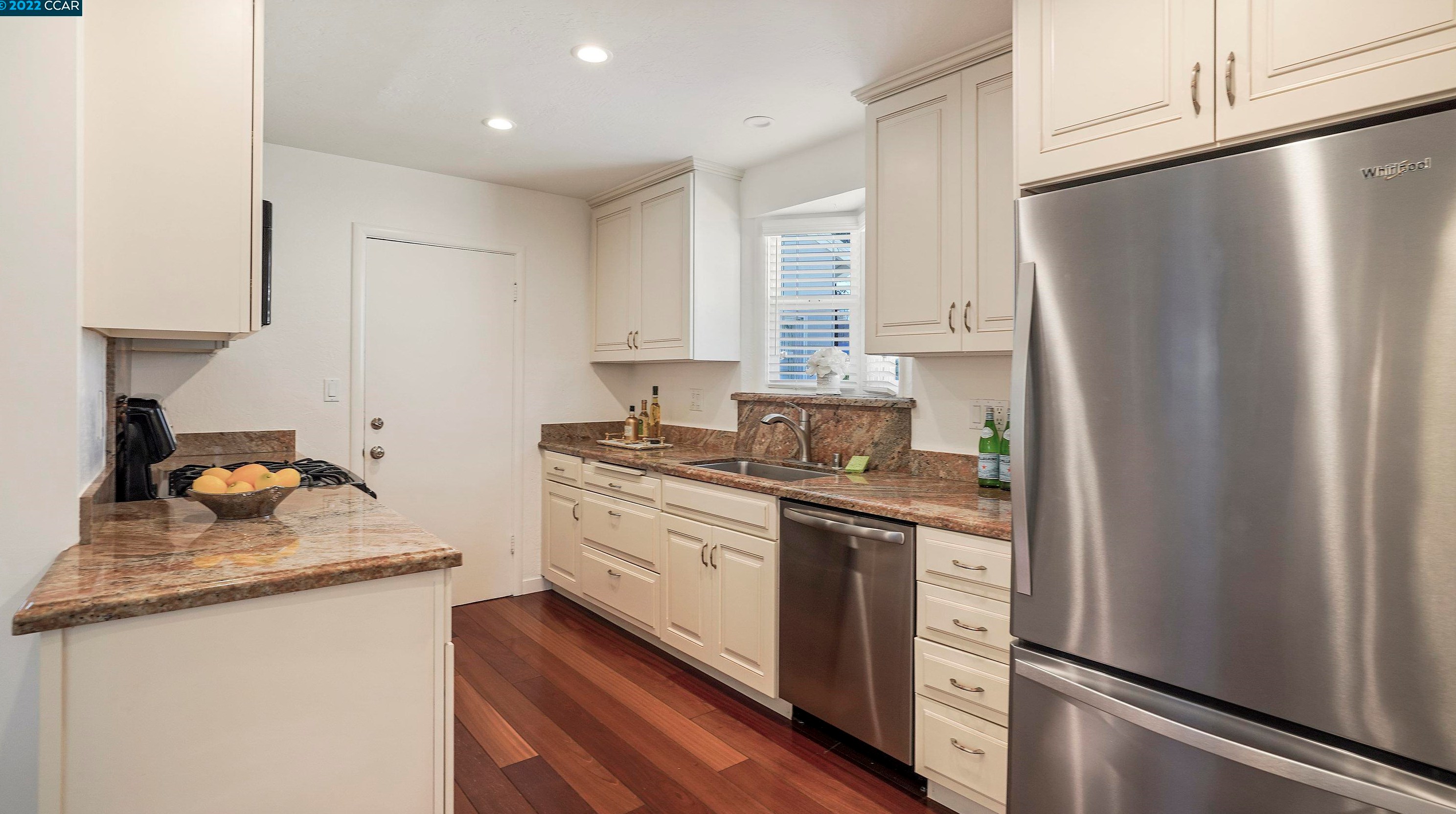 2117 Stratford Way, San Mateo CA  94403-1722 exterior