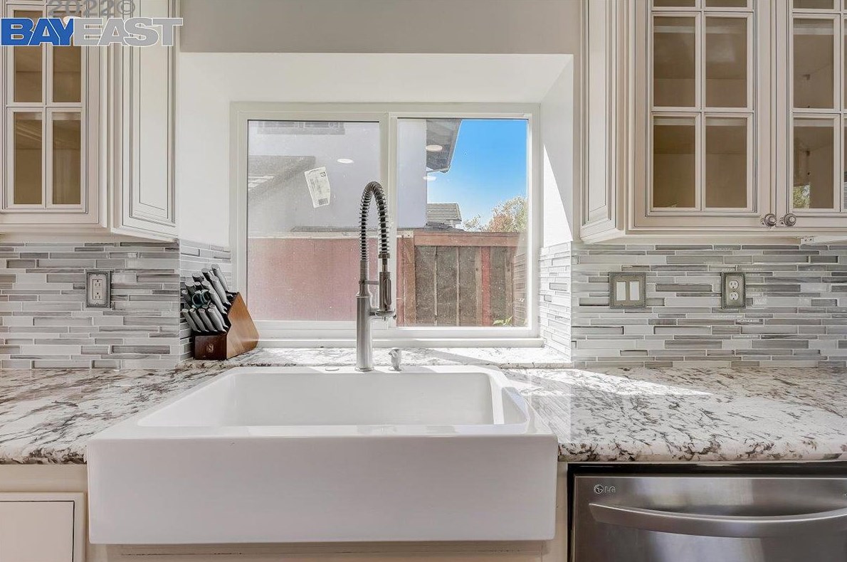 151 Farragut St, Rodeo CA  94547-1148 exterior