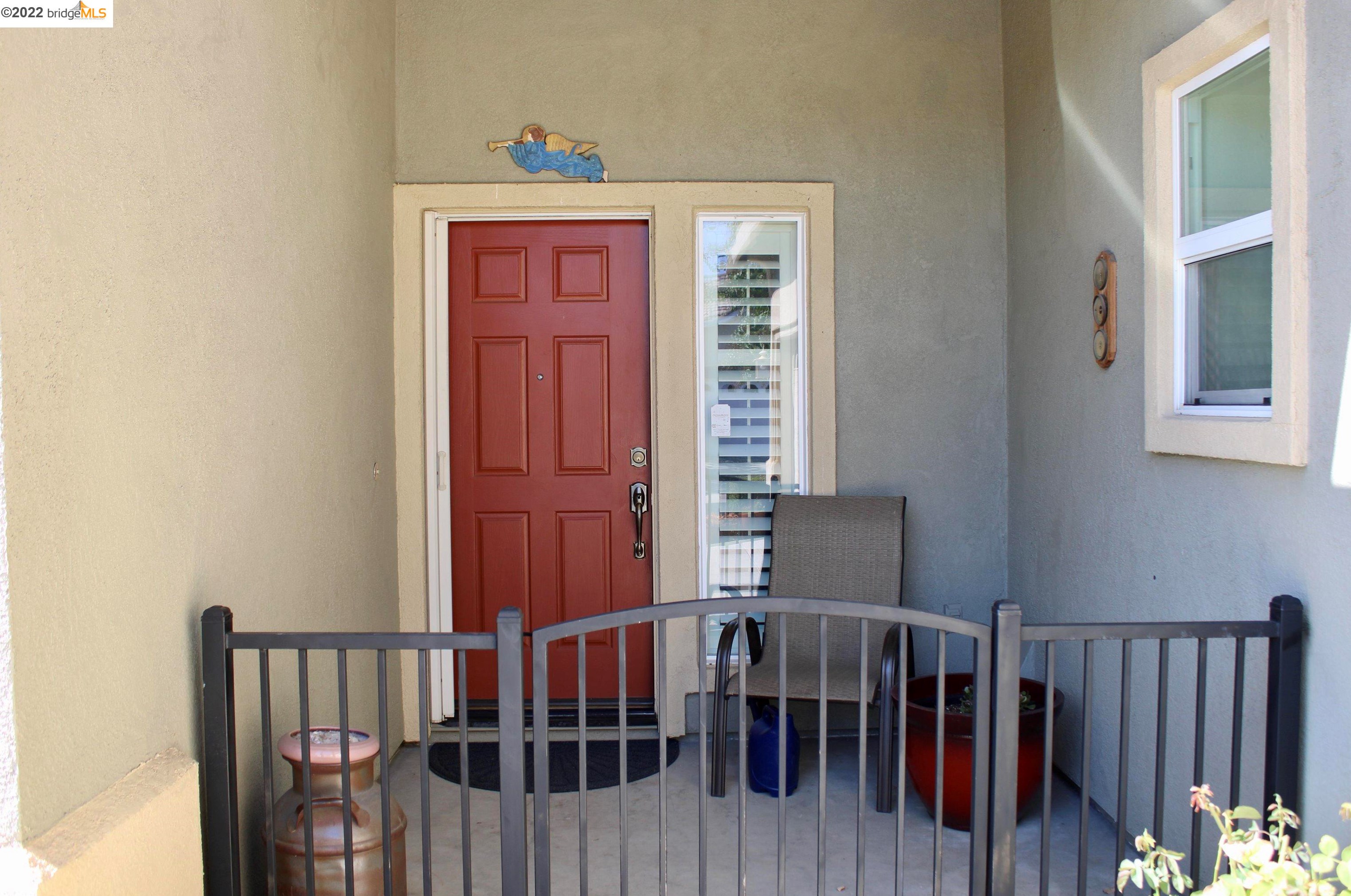 945 Centennial Dr, Los Angeles, CA 94513-6967