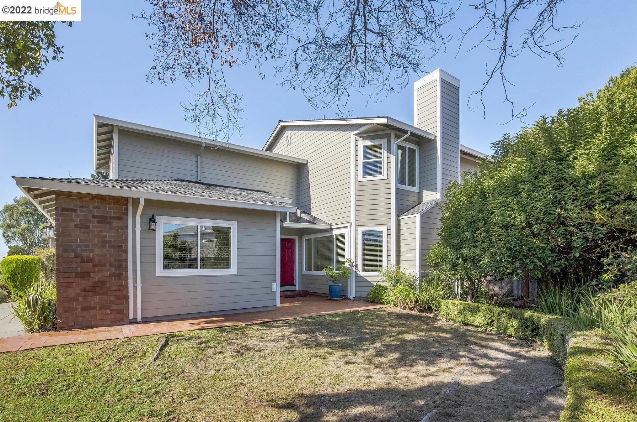 4921 Stoneridge Ct, Oakland, CA 94605-3872