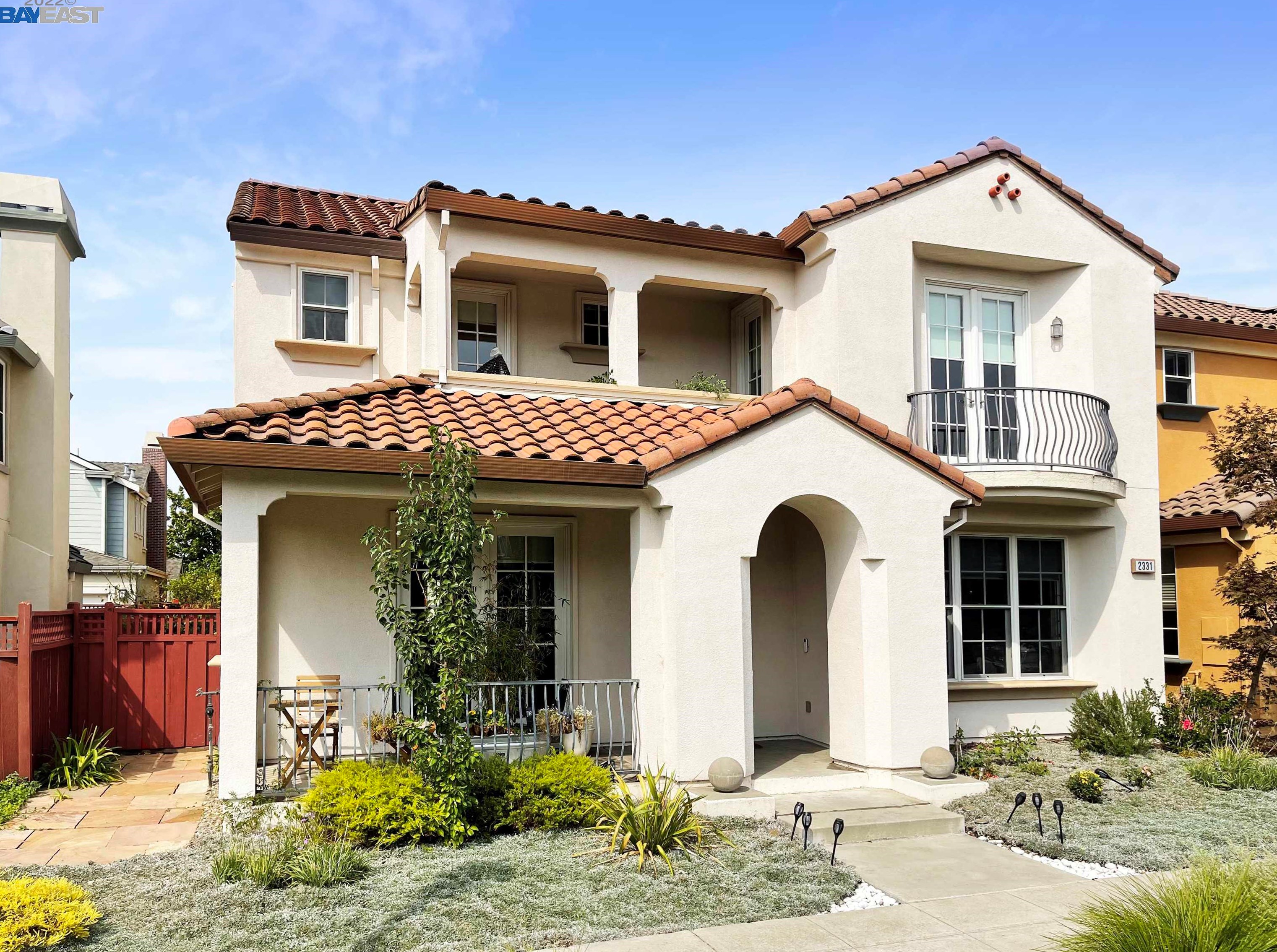 2331 Haile St, Alameda, CA 94501-3585