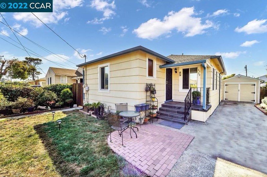 2539 Merritt Ave, Richmond, CA 94806-2935