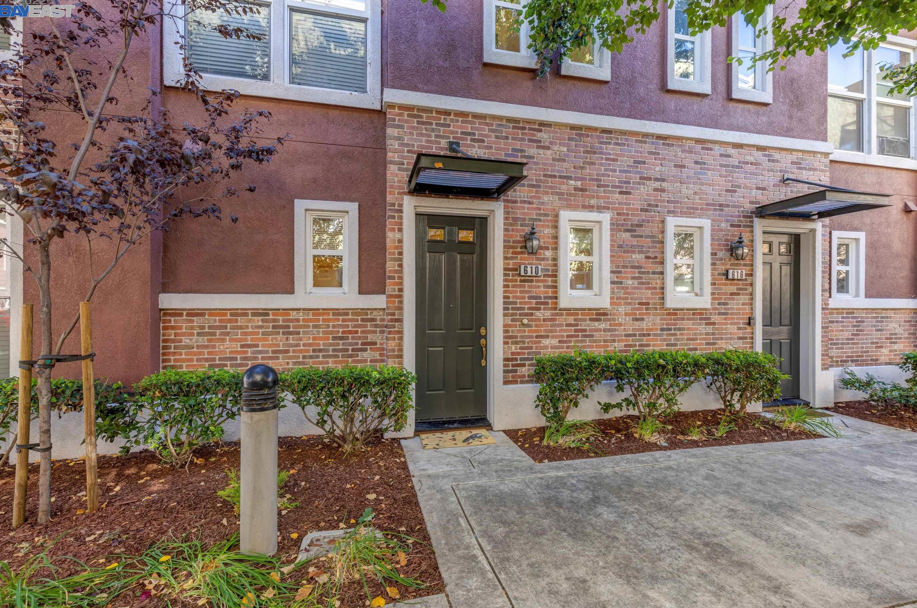 610 Plaza Pl, Hayward, CA 94541