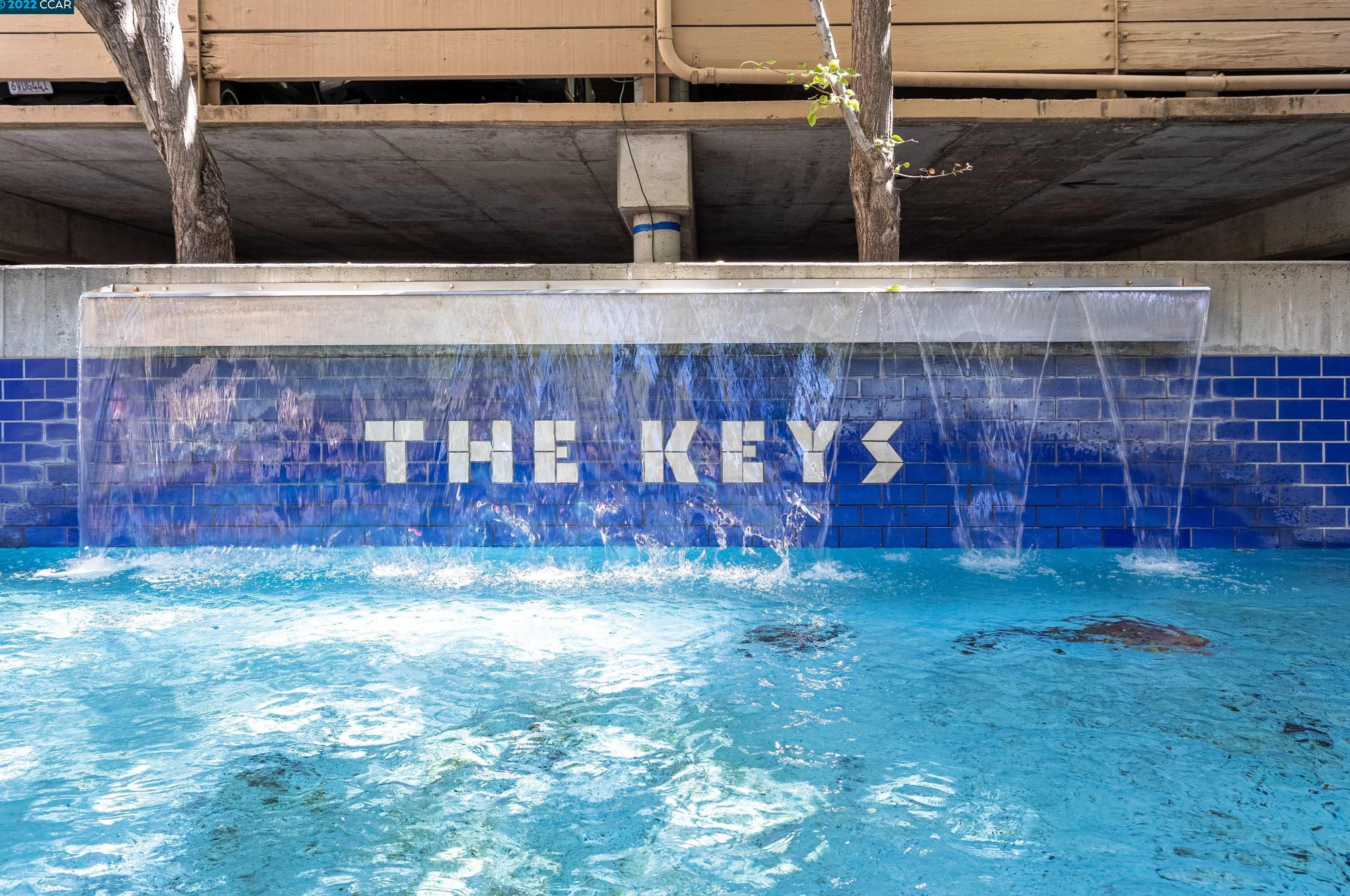 350 Civic Dr, Walnut Creek CA 94596-3668 exterior