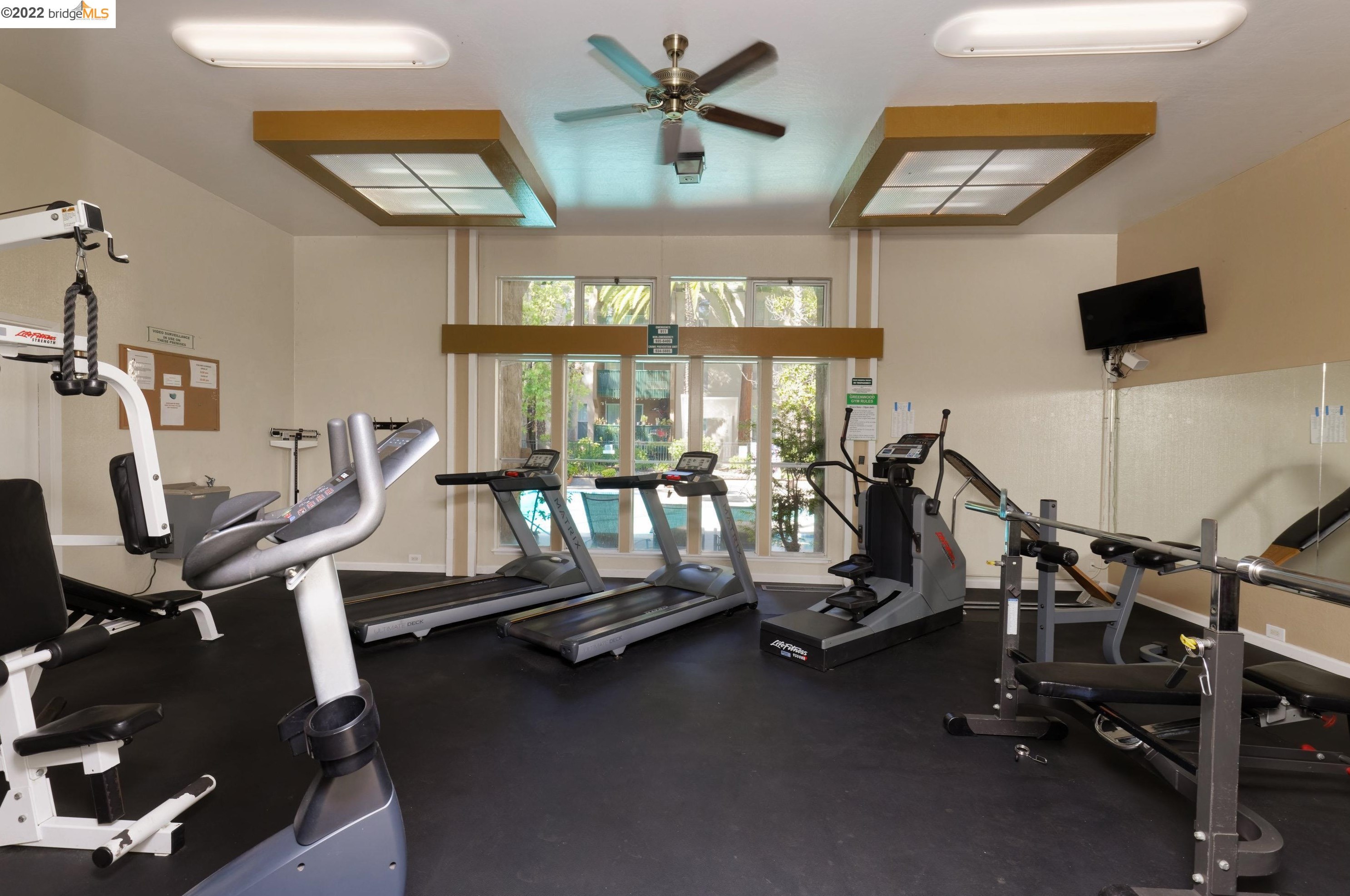 1246 Walker Ave, Walnut Creek CA 94596-4861 exterior