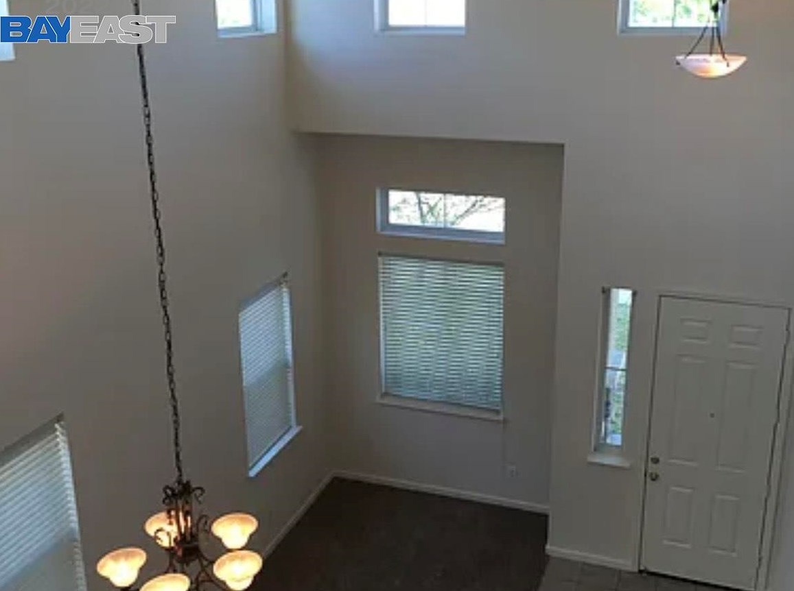 1825 Liquid Amber Ln, Ceres CA 95307-7418 exterior