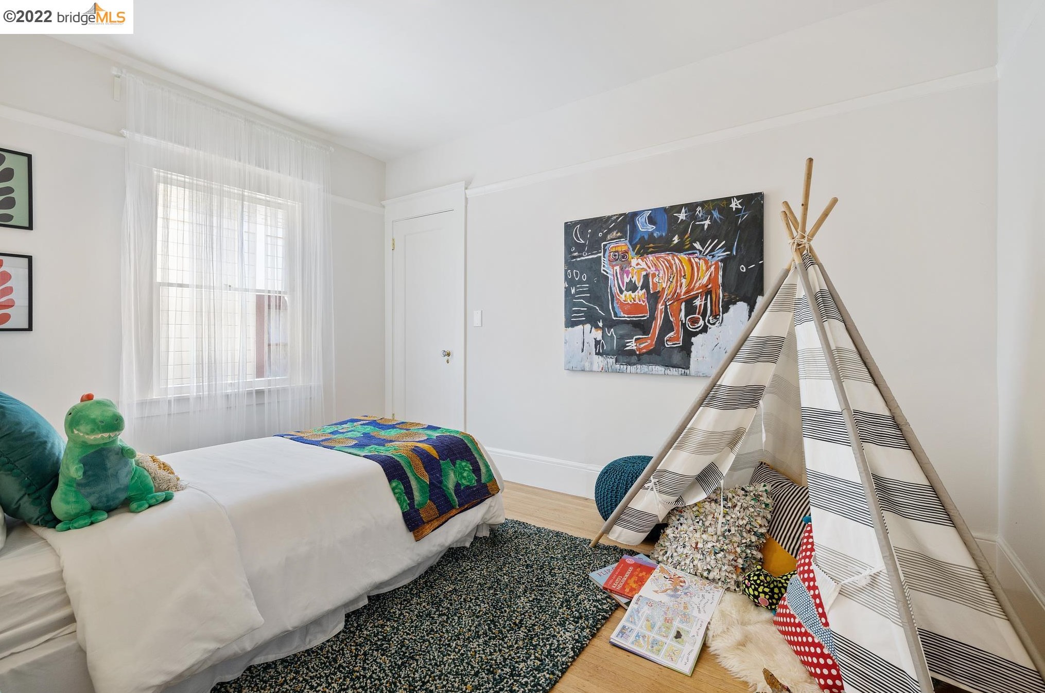 720 21 St, Oakland CA 94606-2014 exterior