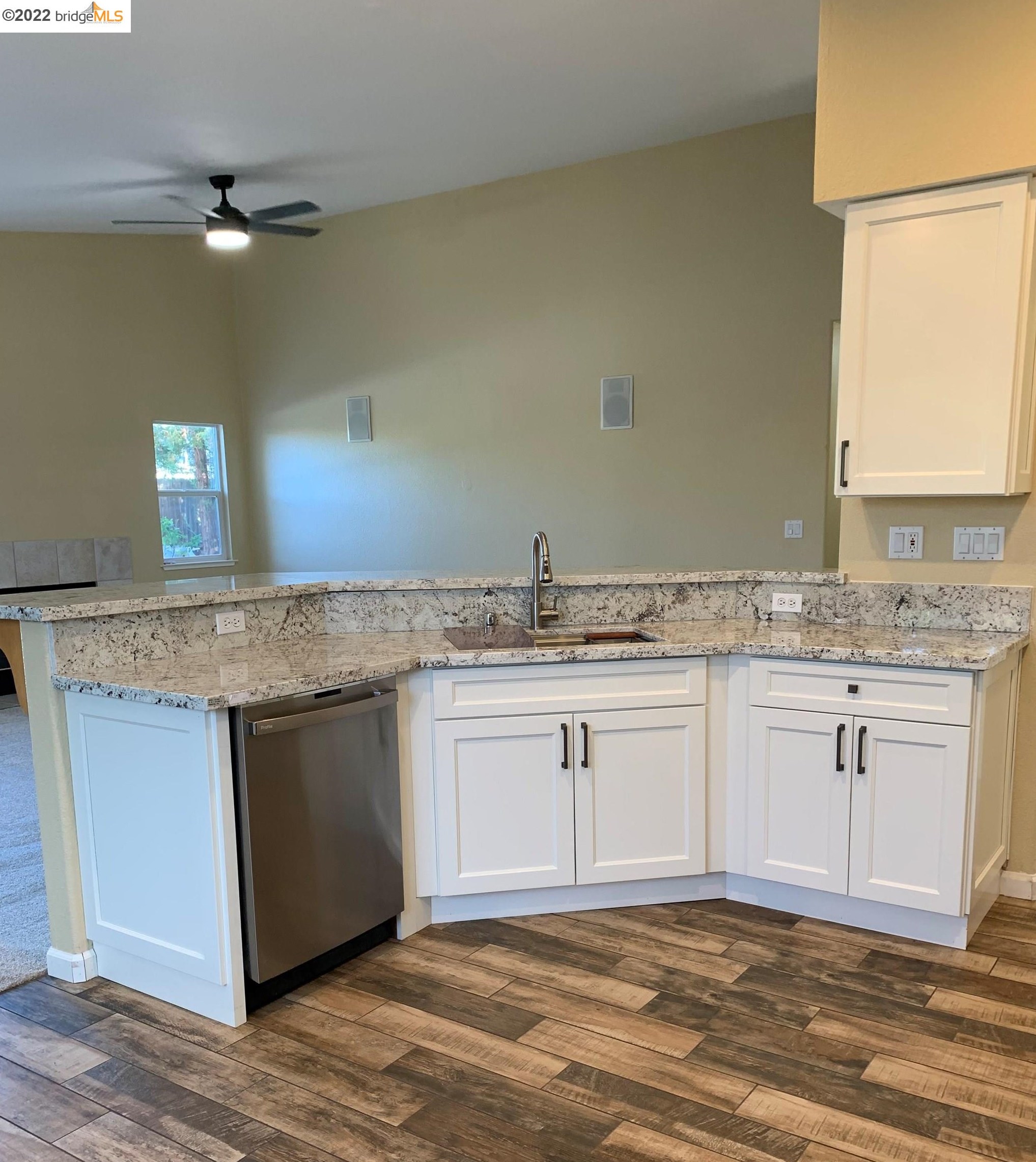 5225 Feather Way, Antioch CA  94531-9025 exterior