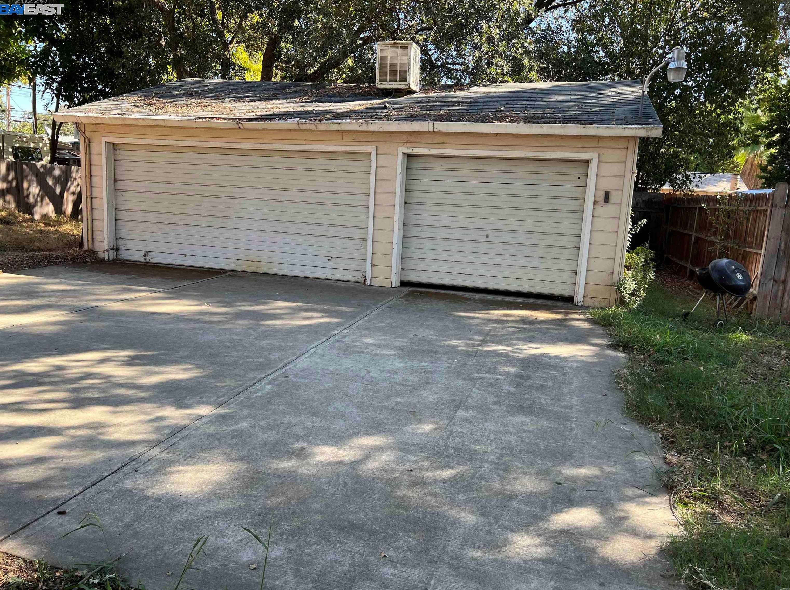 5026 Sunshine Ln, Sacramento, CA 95841-2627