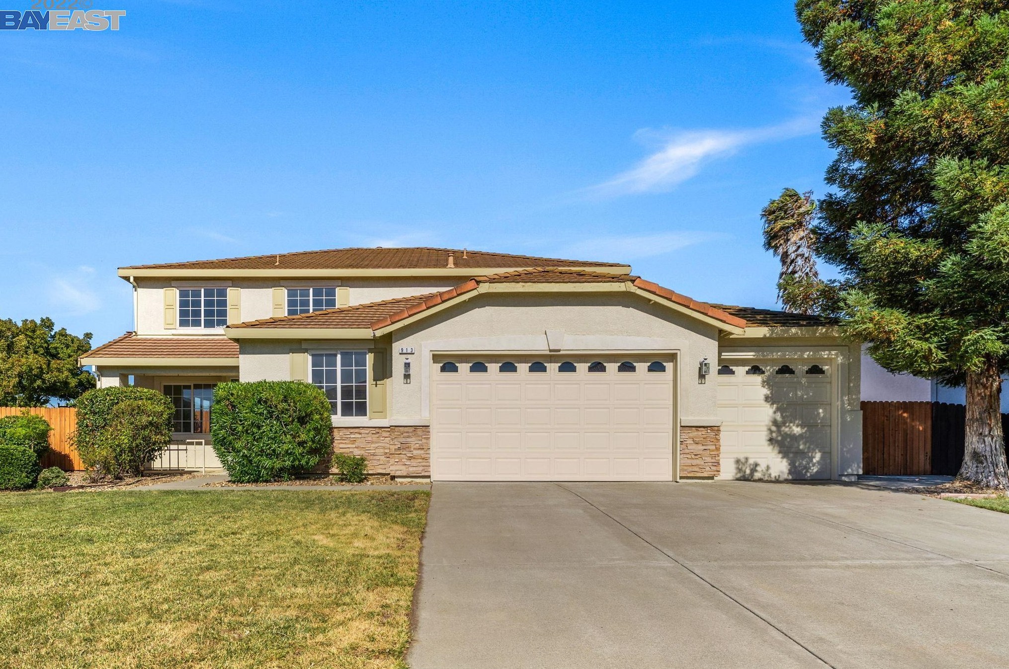 913 Stillspring Ct, Vacaville, CA 95687
