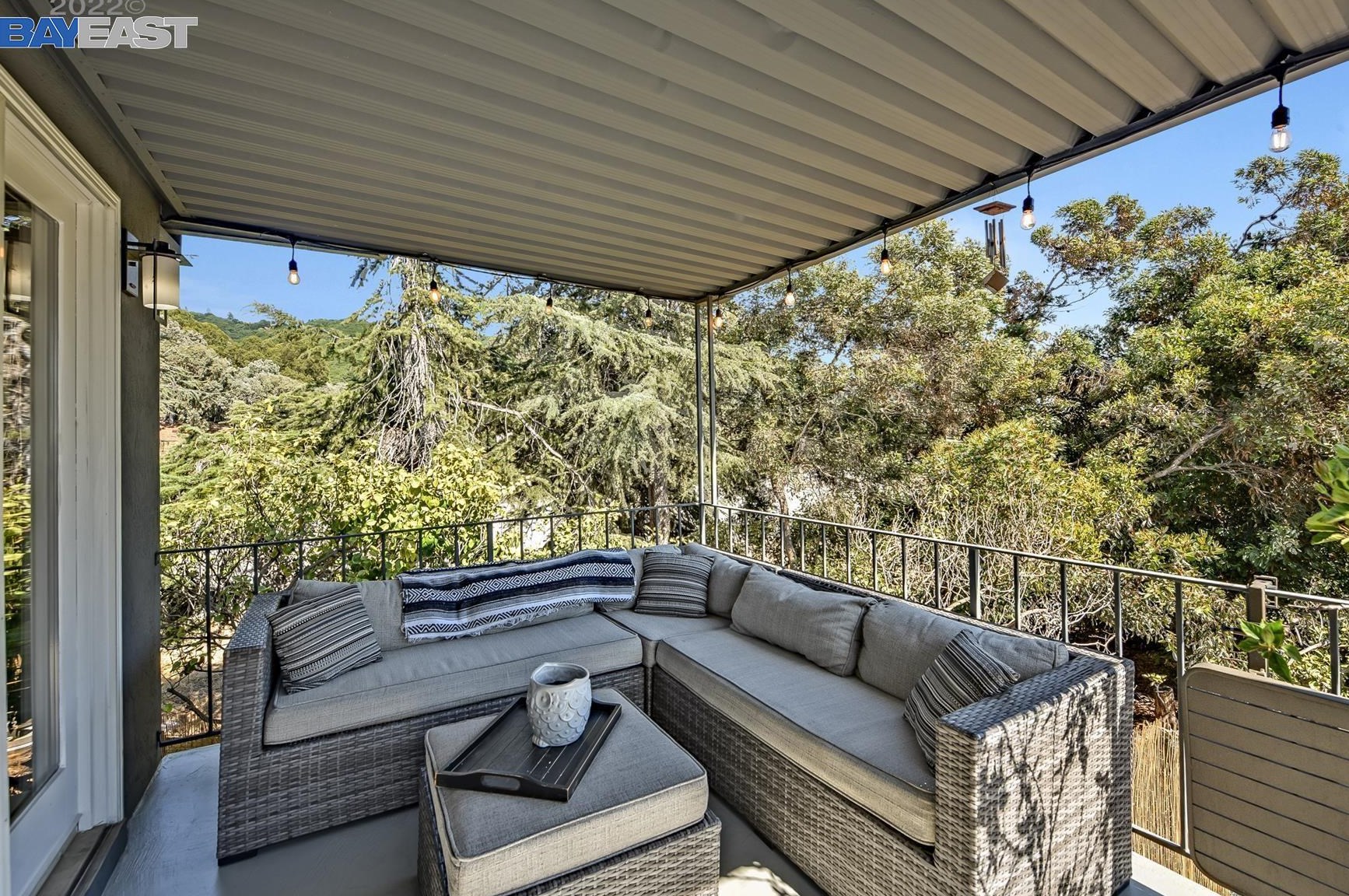 4898 Reinhardt Dr, Oakland, CA 94619-2950