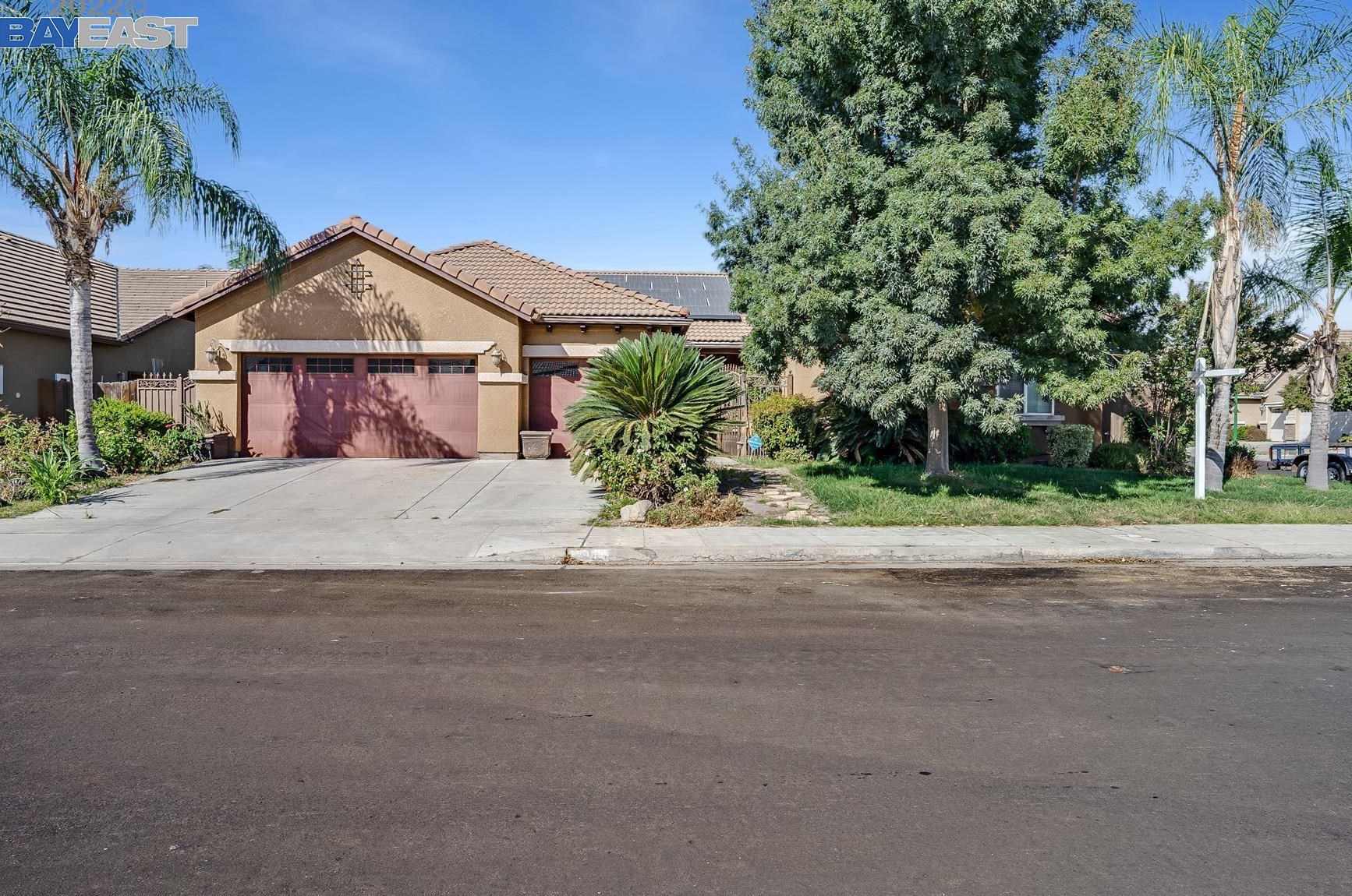 5911 E Mono St, Fresno, CA 93727