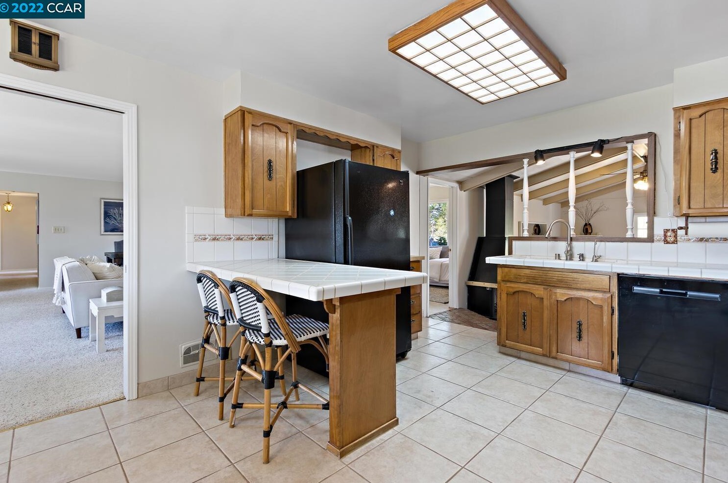 1901 Concord Ave, Los Angeles CA  94513-4929 exterior