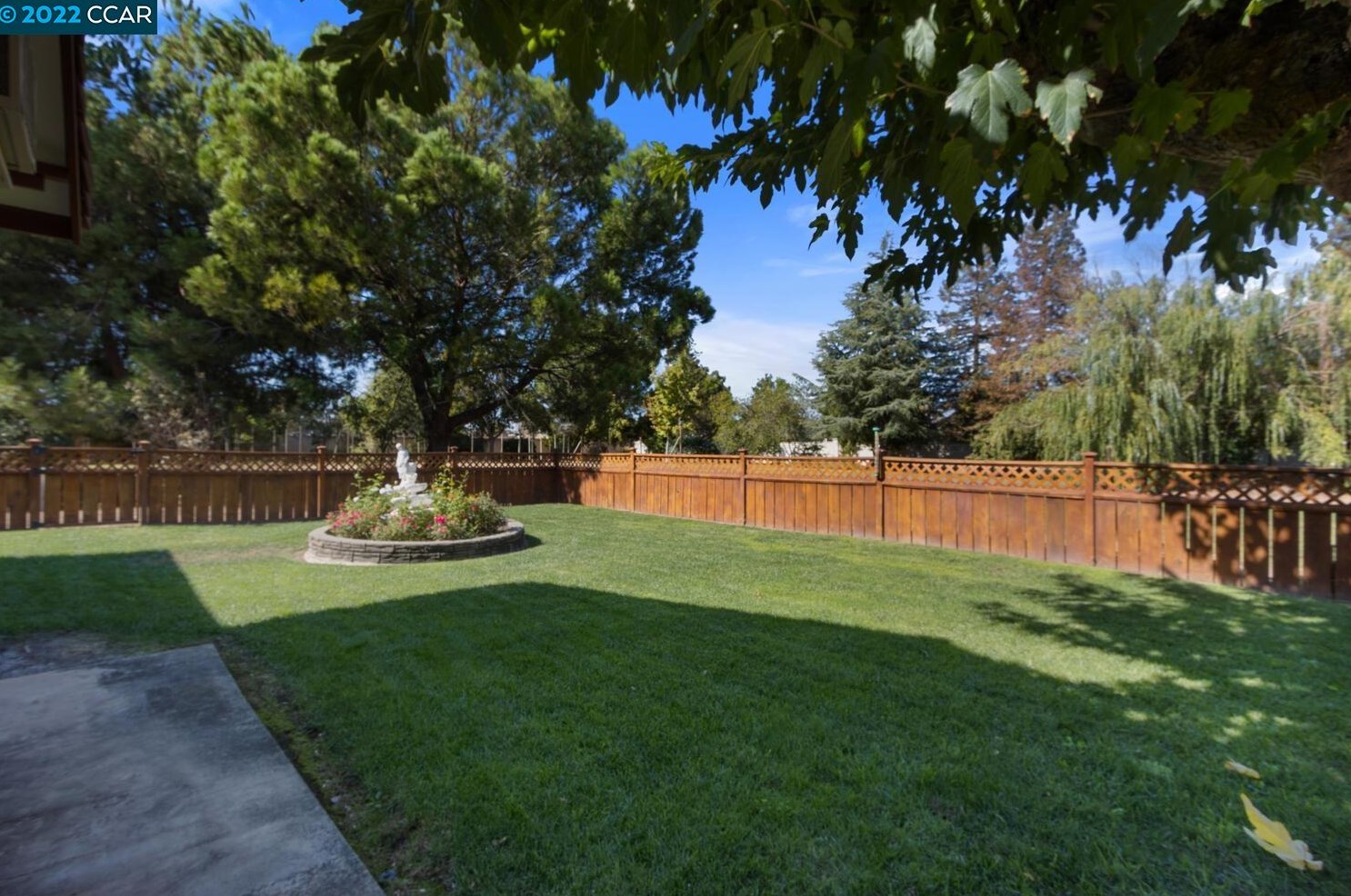 1901 Concord Ave, Los Angeles CA  94513-4929 exterior